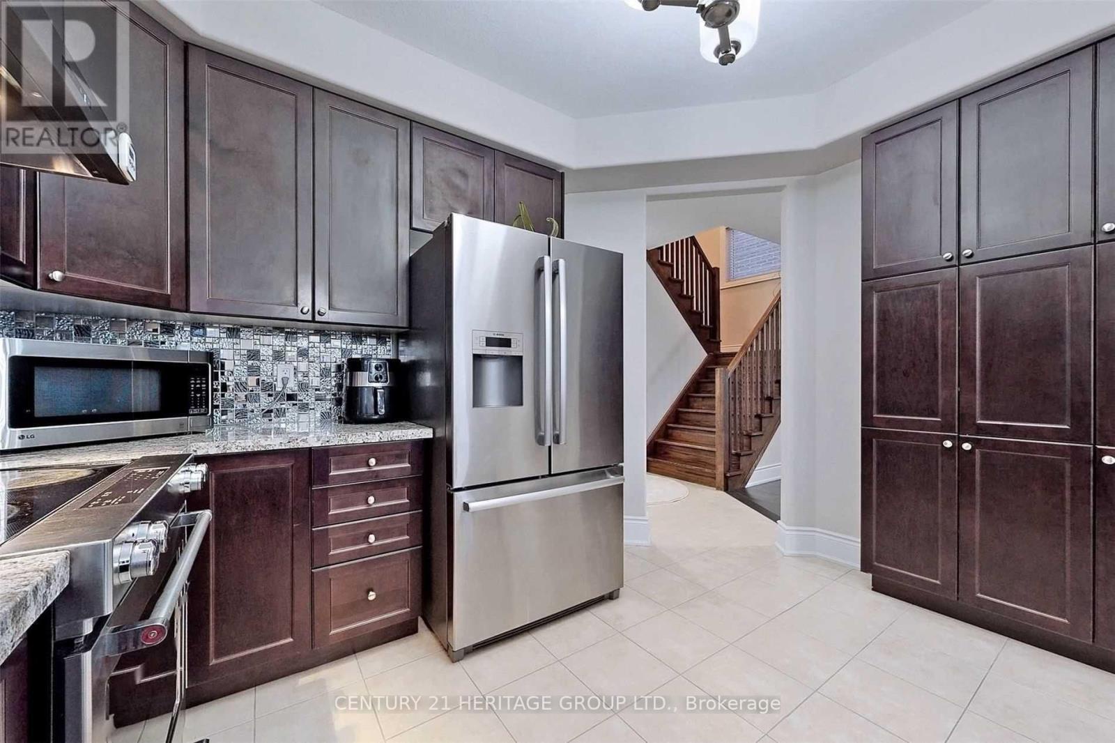 16 Tim Jacobs Drive, Georgina (keswick South), Ontario