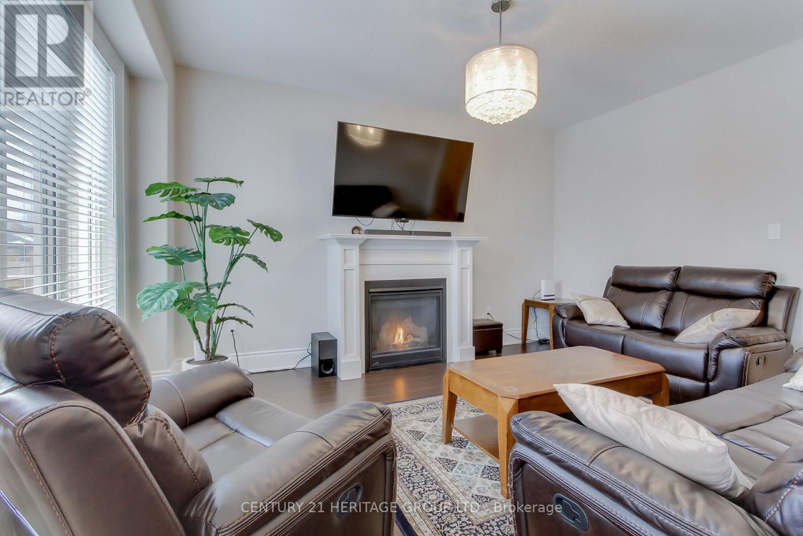 16 Tim Jacobs Drive, Georgina (keswick South), Ontario