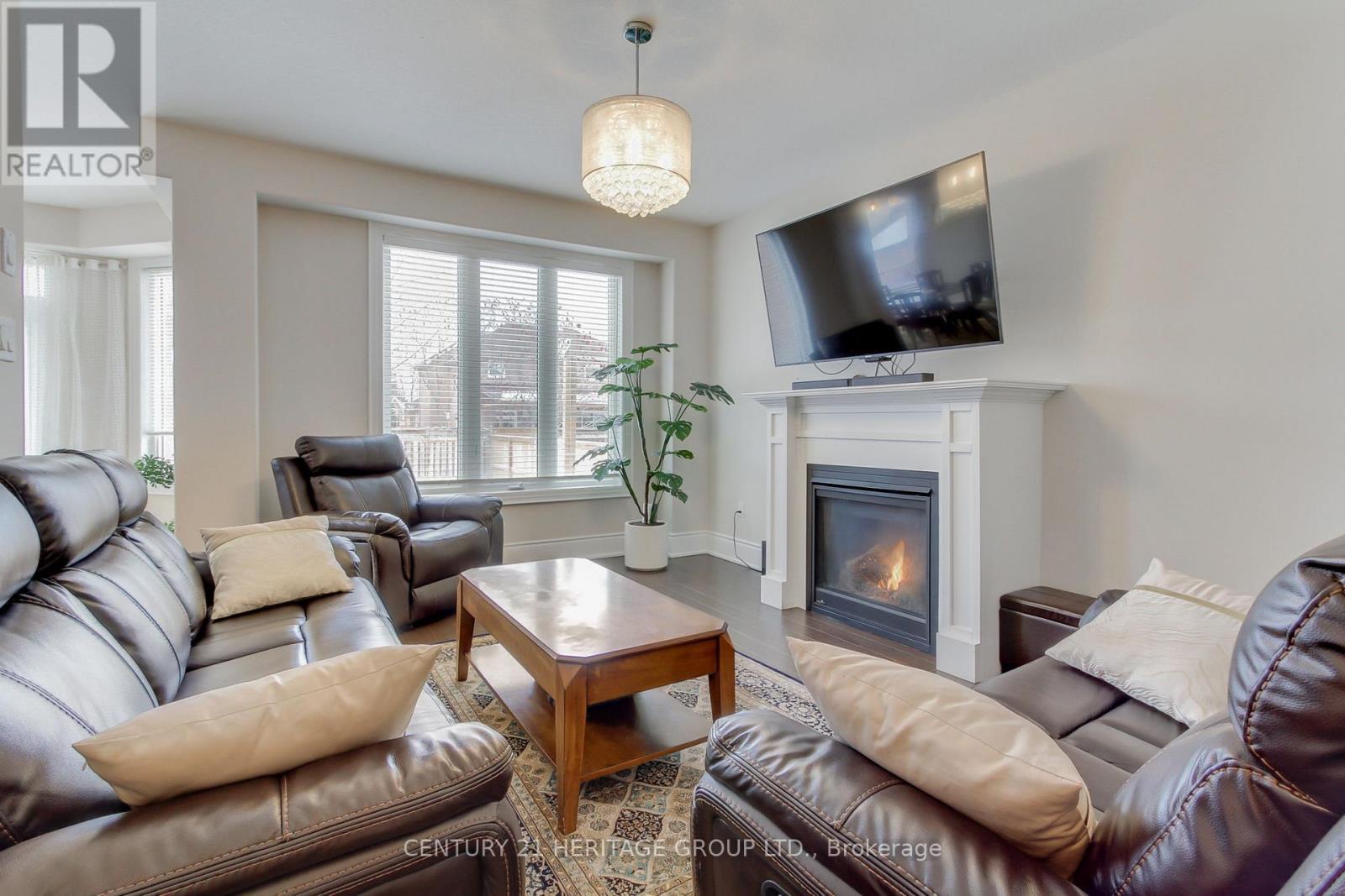 16 Tim Jacobs Drive, Georgina (keswick South), Ontario