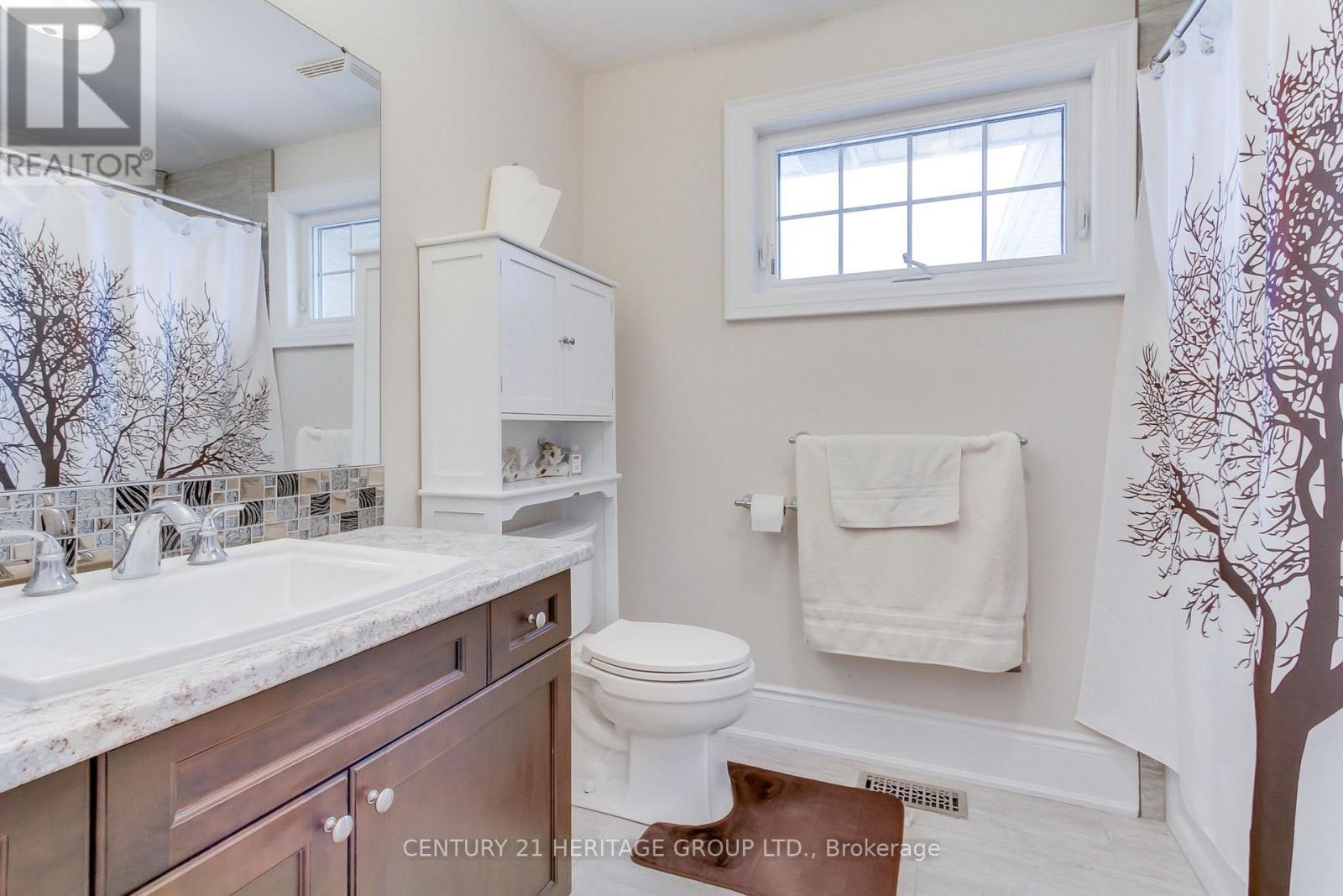 16 Tim Jacobs Drive, Georgina (keswick South), Ontario