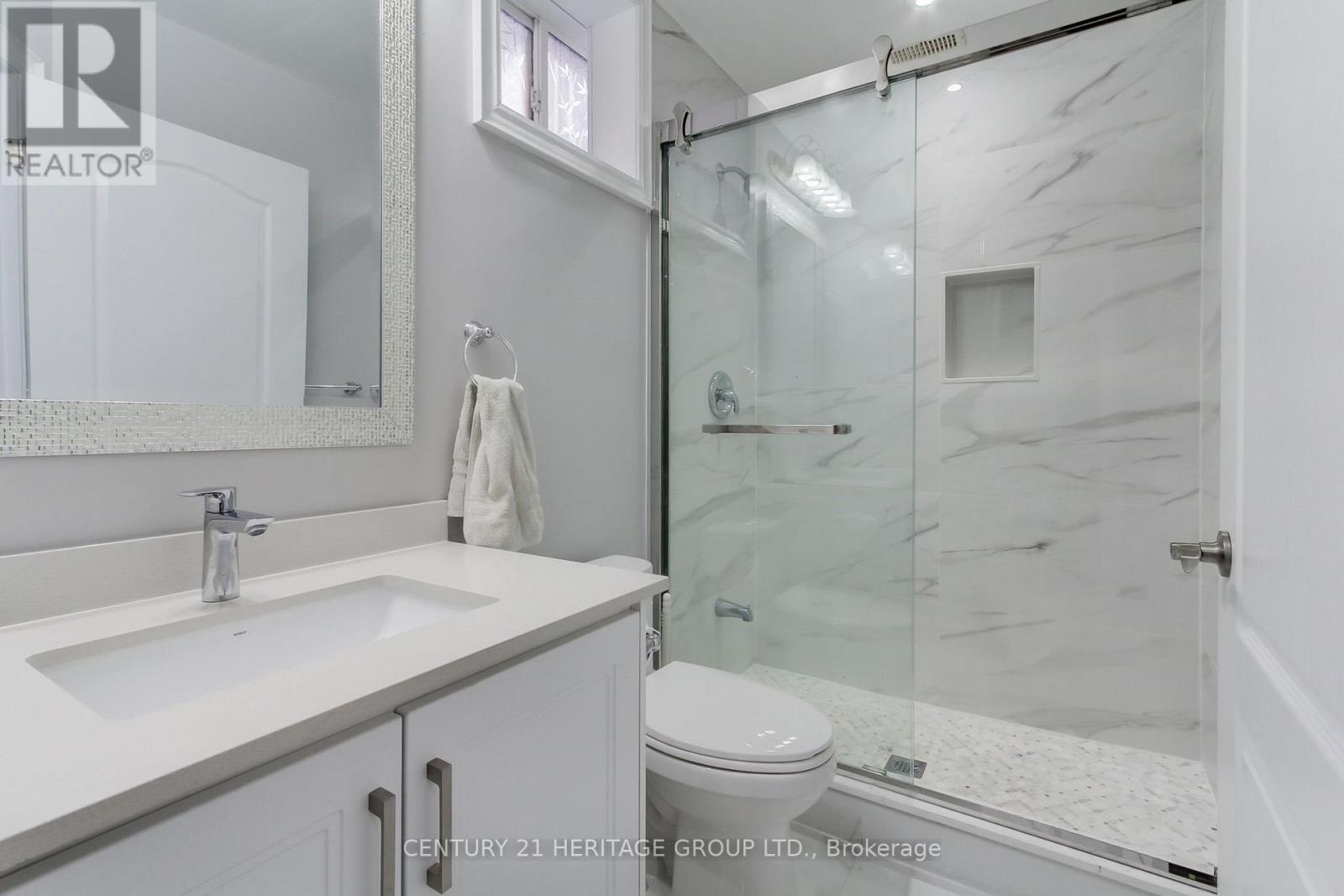 16 Tim Jacobs Drive, Georgina (keswick South), Ontario