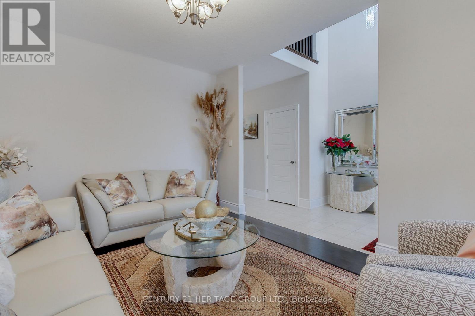 16 Tim Jacobs Drive, Georgina (keswick South), Ontario