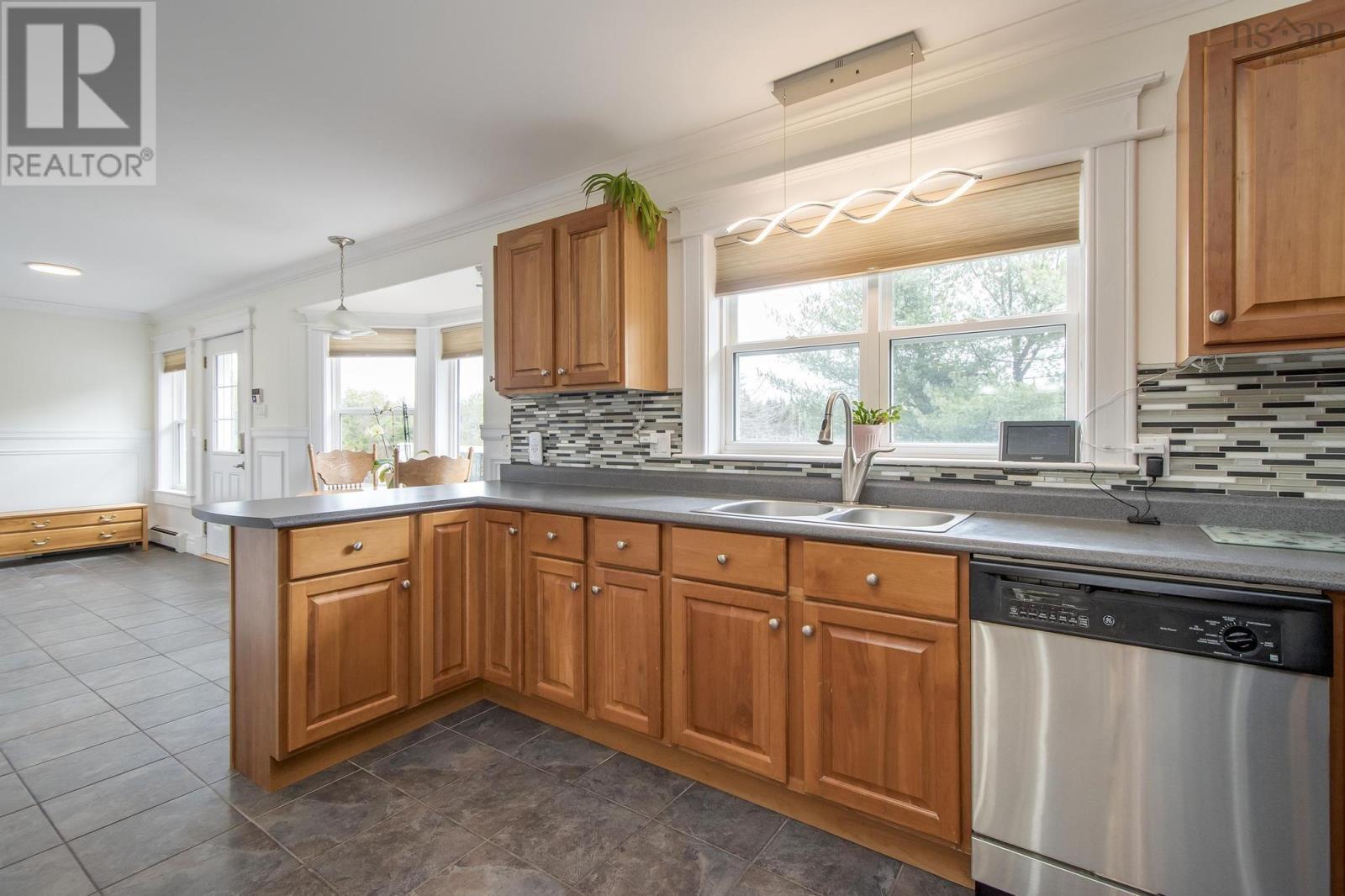 11 Old Cabin Lake Road, Lake Charlotte, Nova Scotia