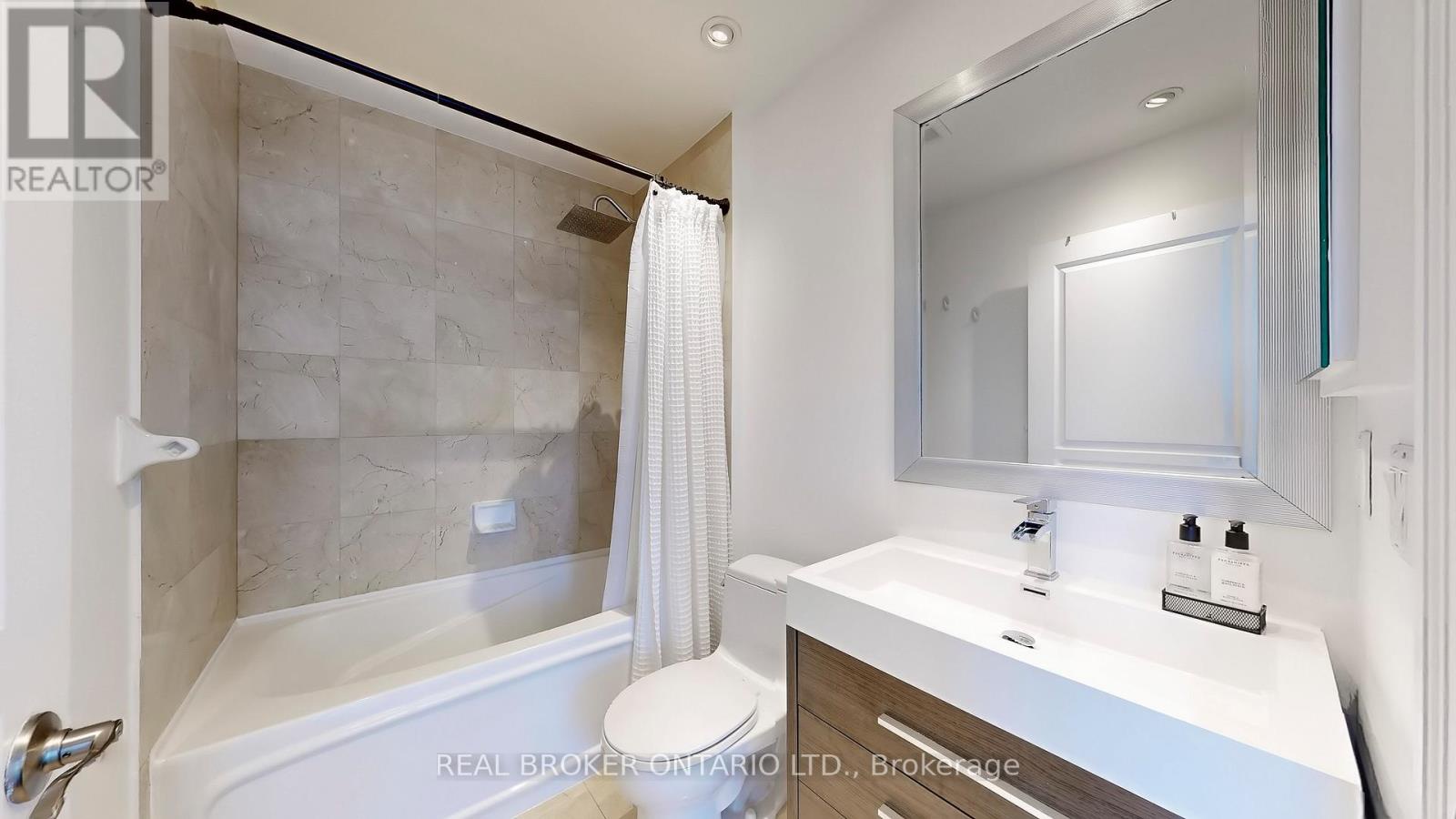 Ph7 - 2087 Lake Shore Boulevard W, Toronto (mimico), Ontario