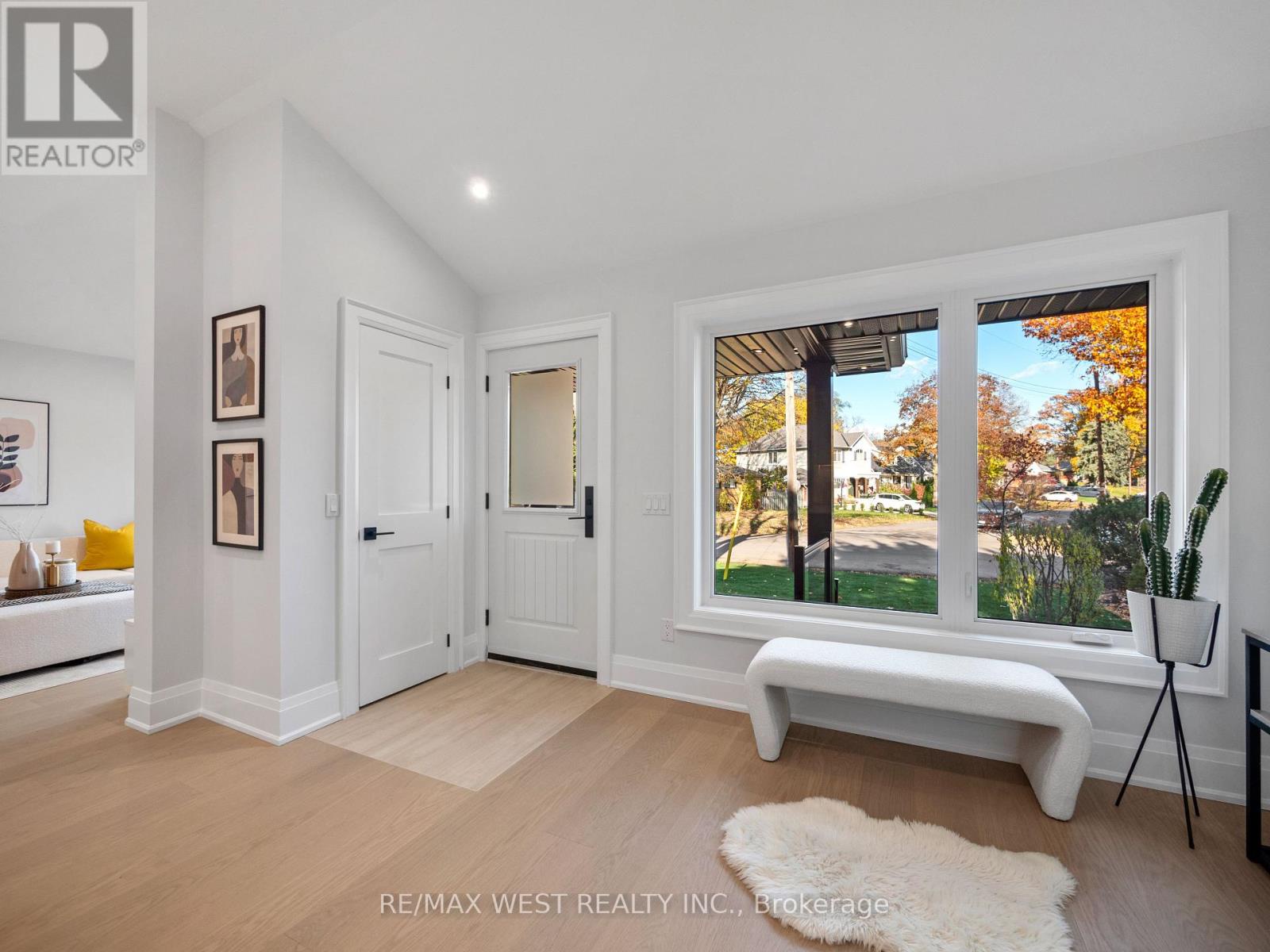 24 Appledale Road, Toronto (princess-rosethorn), Ontario