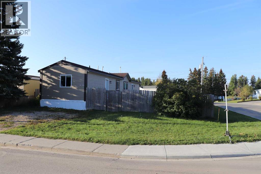 810 52 Street, Edson, Alberta