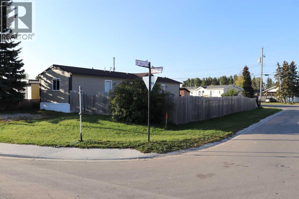 810 52 Street, Edson, Alberta