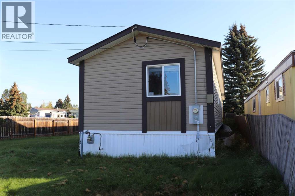 810 52 Street, Edson, Alberta