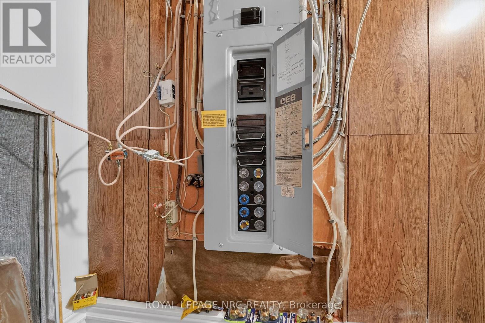 17 Elma Street, St. Catharines (lakeport), Ontario