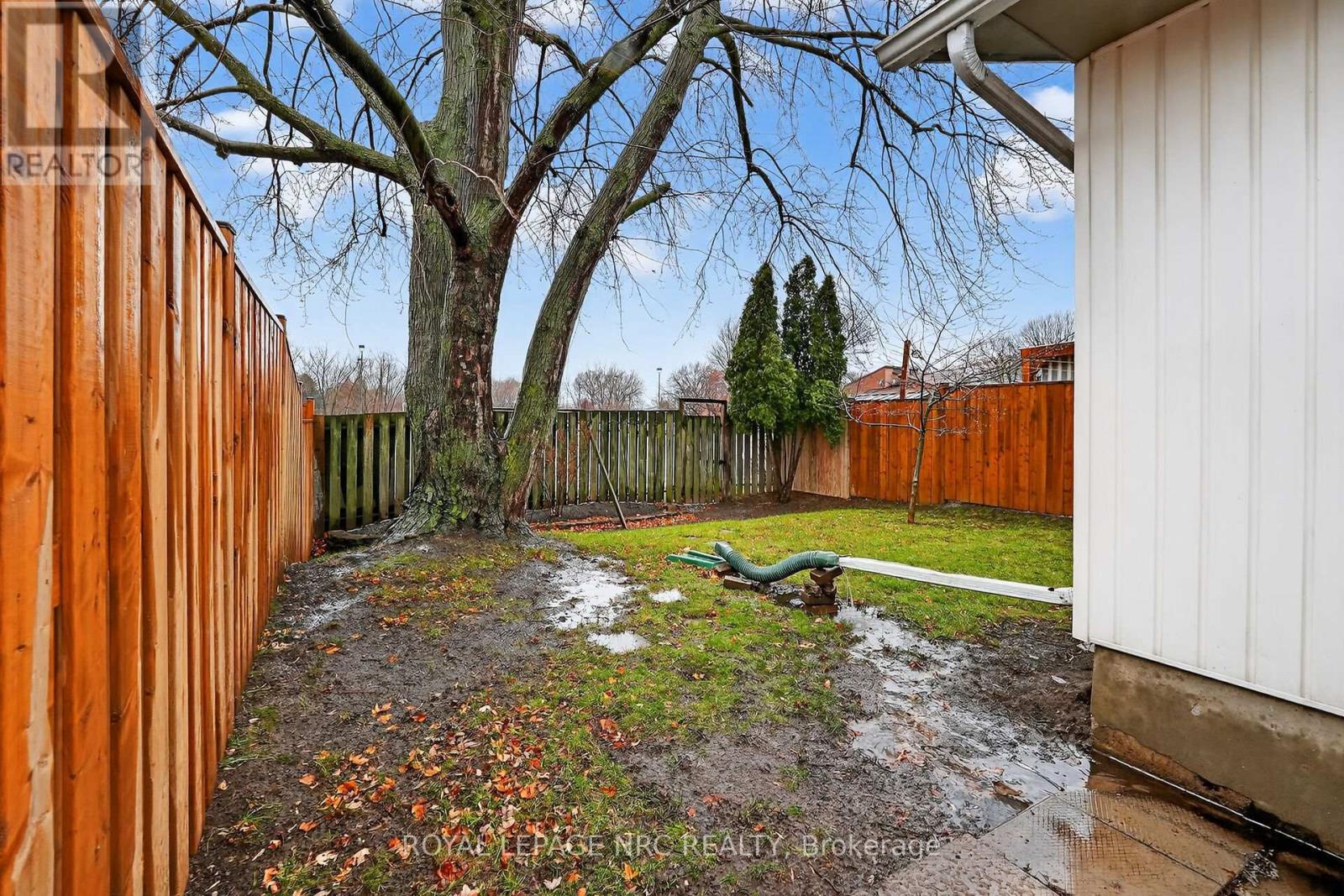 17 Elma Street, St. Catharines (lakeport), Ontario