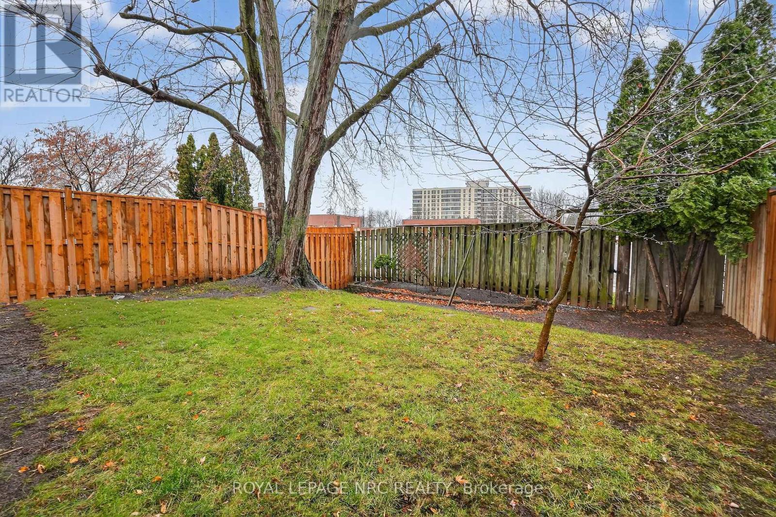 17 Elma Street, St. Catharines (lakeport), Ontario