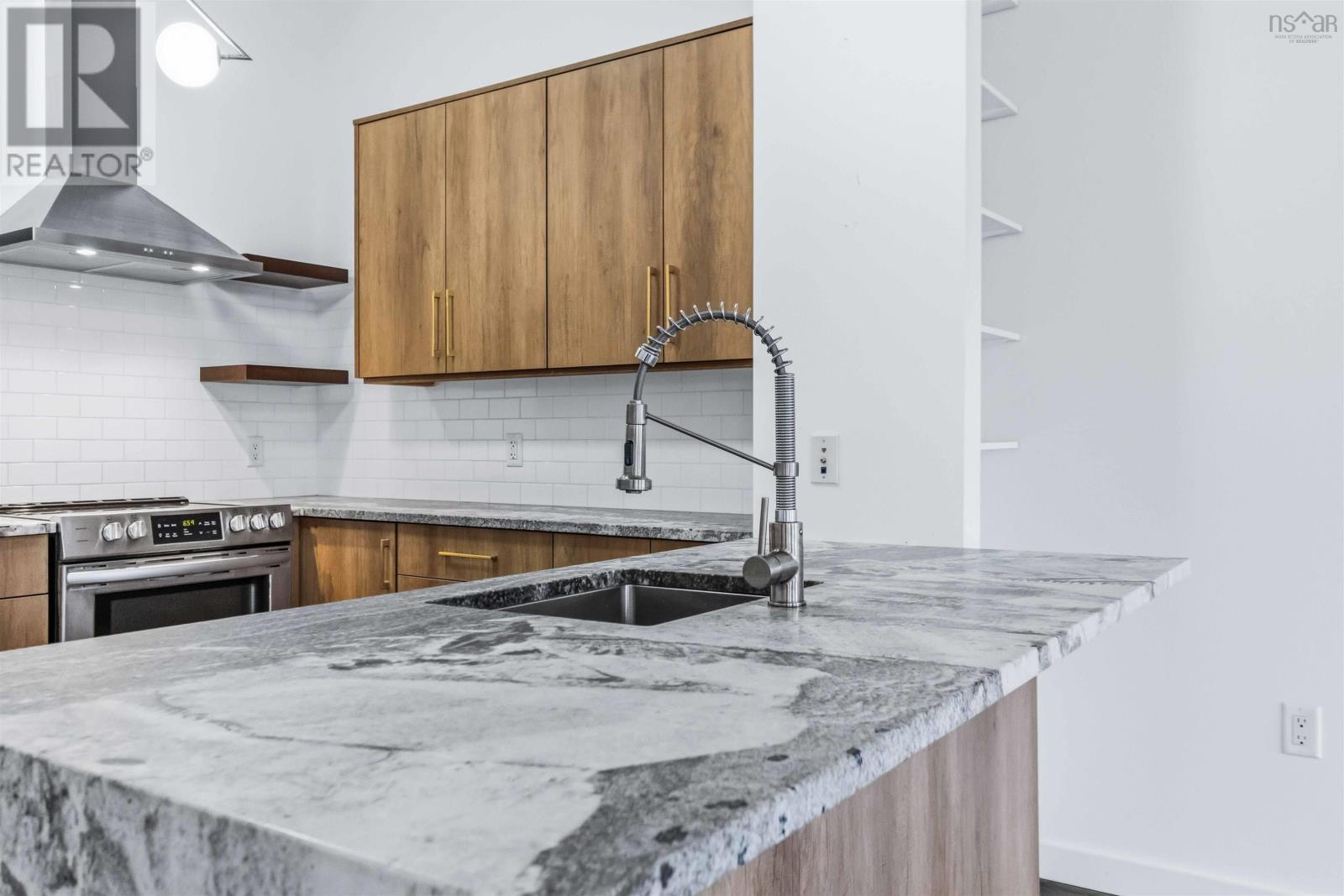 513 5221 Nora Bernard Street, Halifax, Nova Scotia