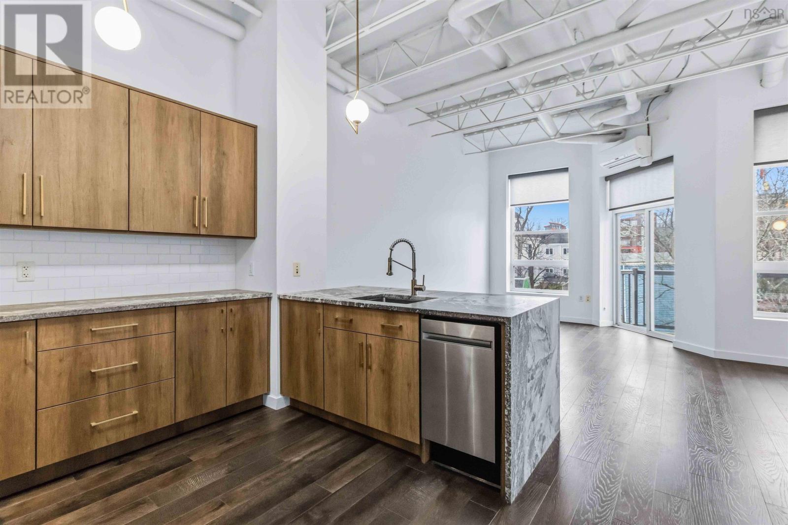 513 5221 Nora Bernard Street, Halifax, Nova Scotia