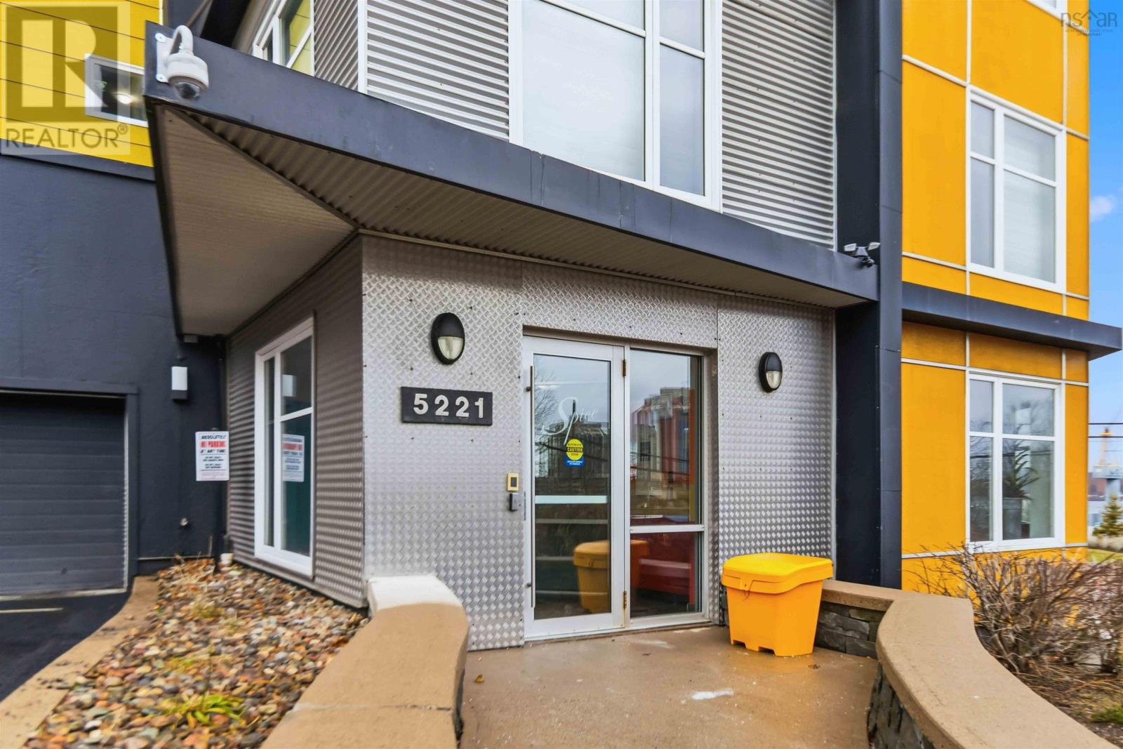 513 5221 Nora Bernard Street, Halifax, Nova Scotia