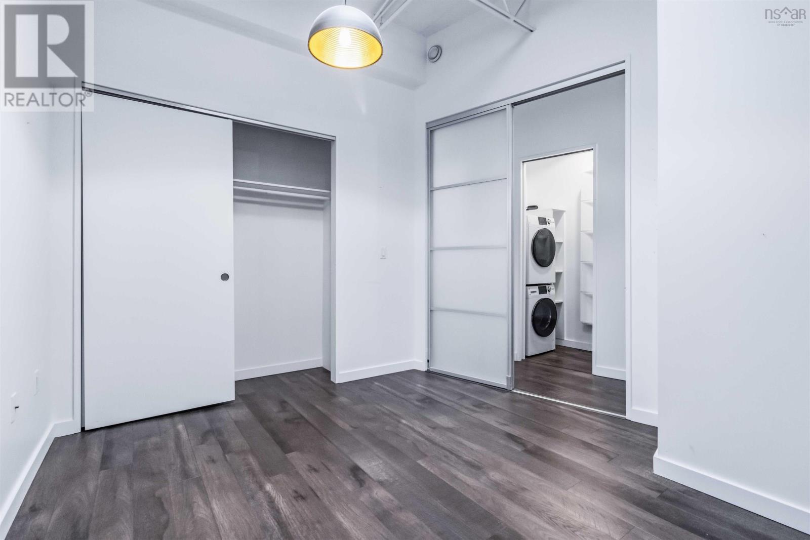 513 5221 Nora Bernard Street, Halifax, Nova Scotia