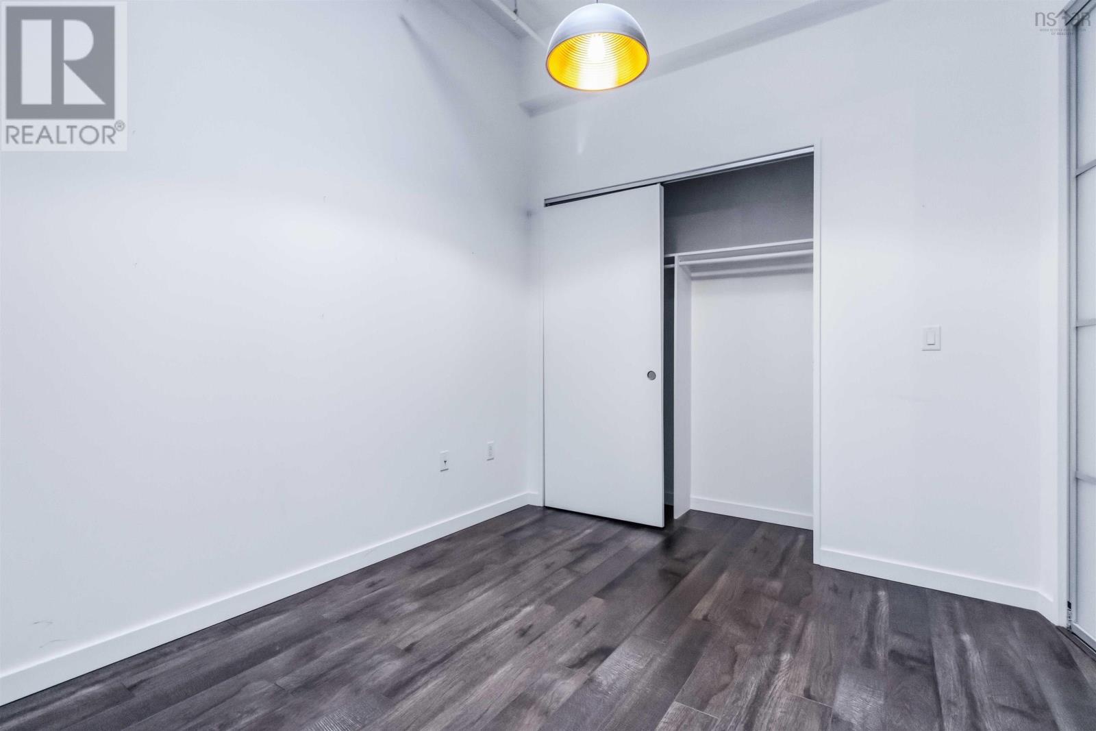 513 5221 Nora Bernard Street, Halifax, Nova Scotia