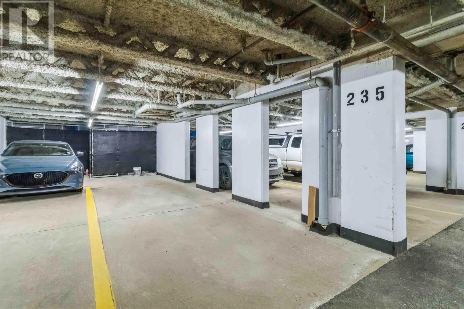 513 5221 Nora Bernard Street, Halifax, Nova Scotia