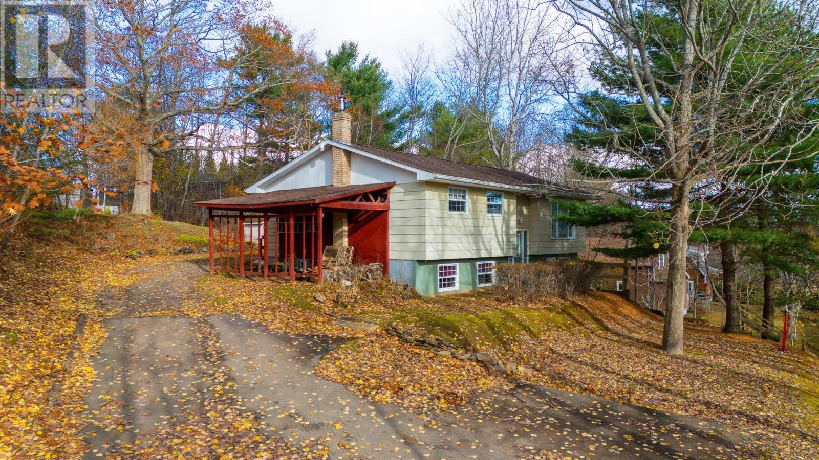 82 Highbury Road, New Minas, Nova Scotia