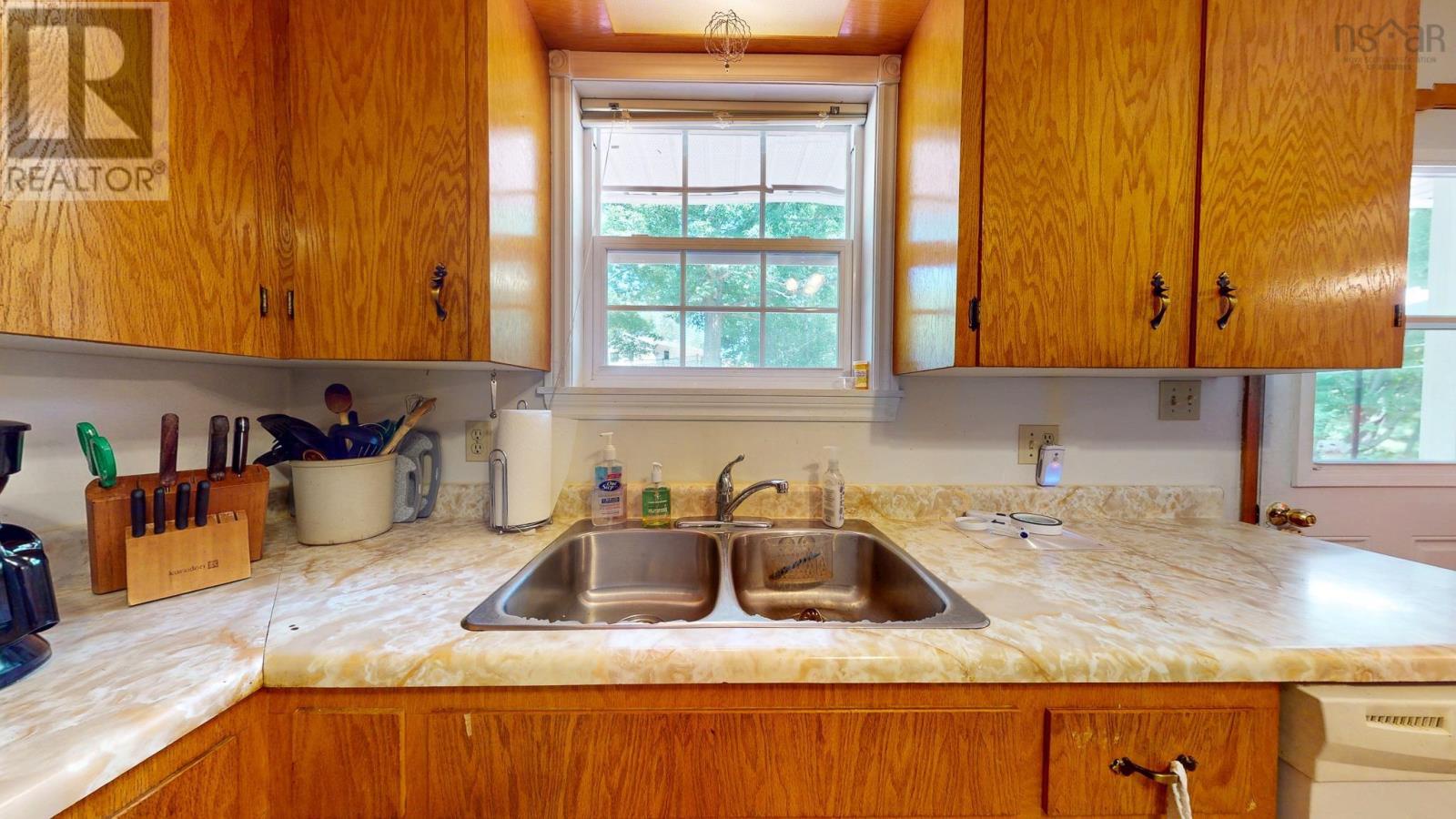 82 Highbury Road, New Minas, Nova Scotia