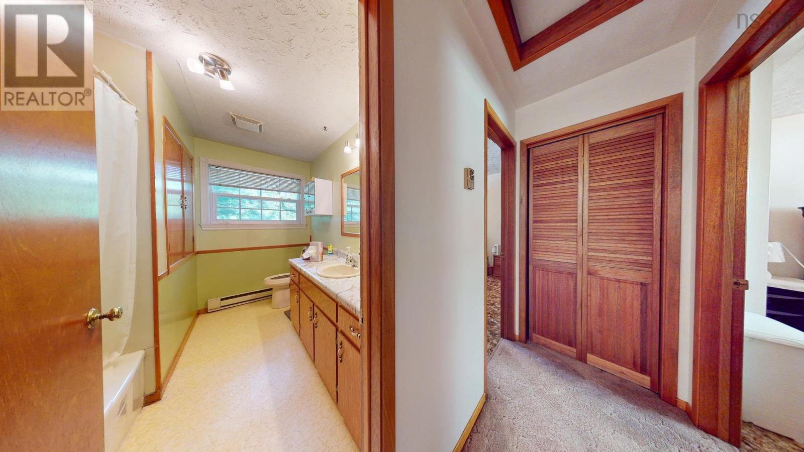 82 Highbury Road, New Minas, Nova Scotia