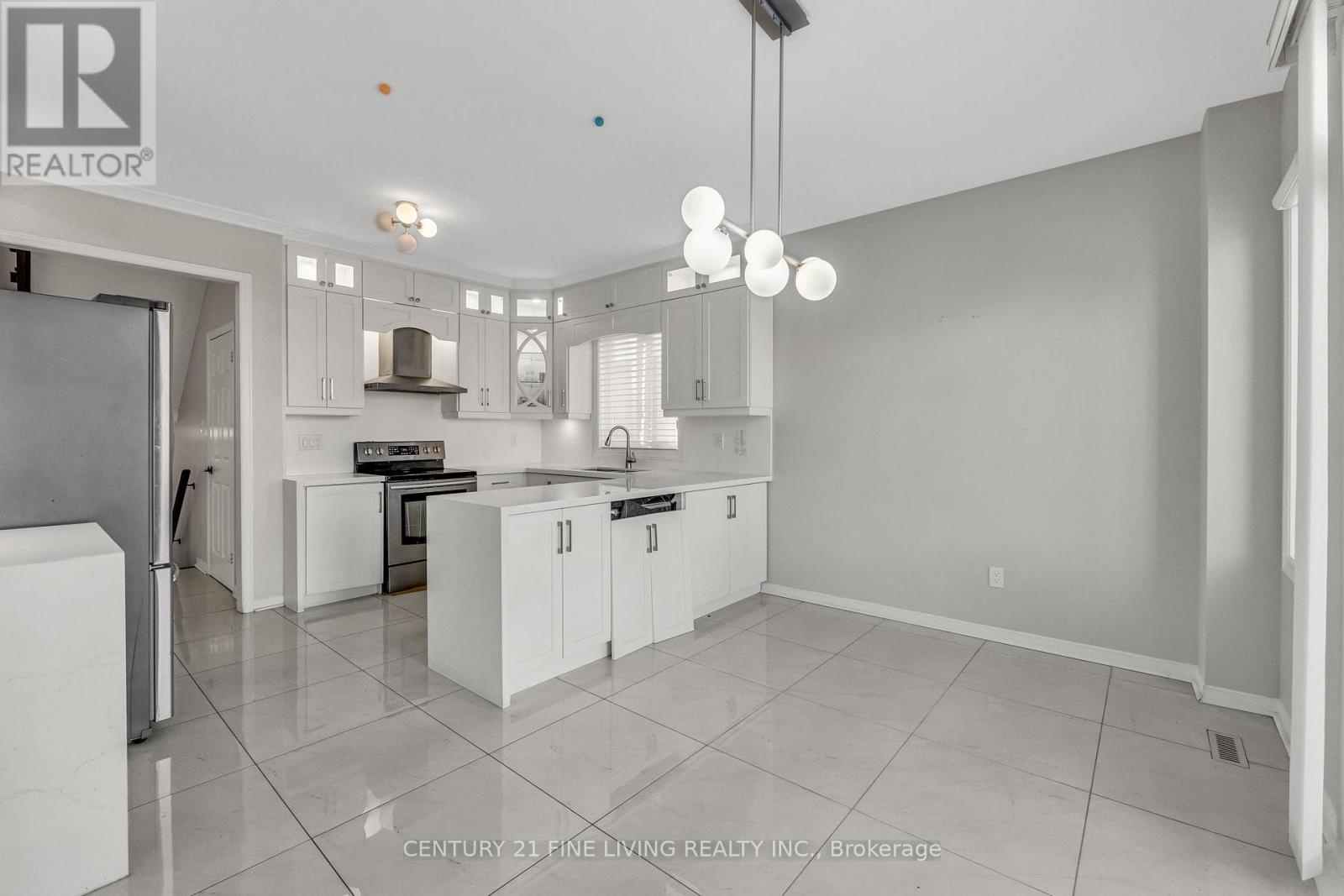 3 Sailwind Road, Brampton (sandringham-wellington), Ontario