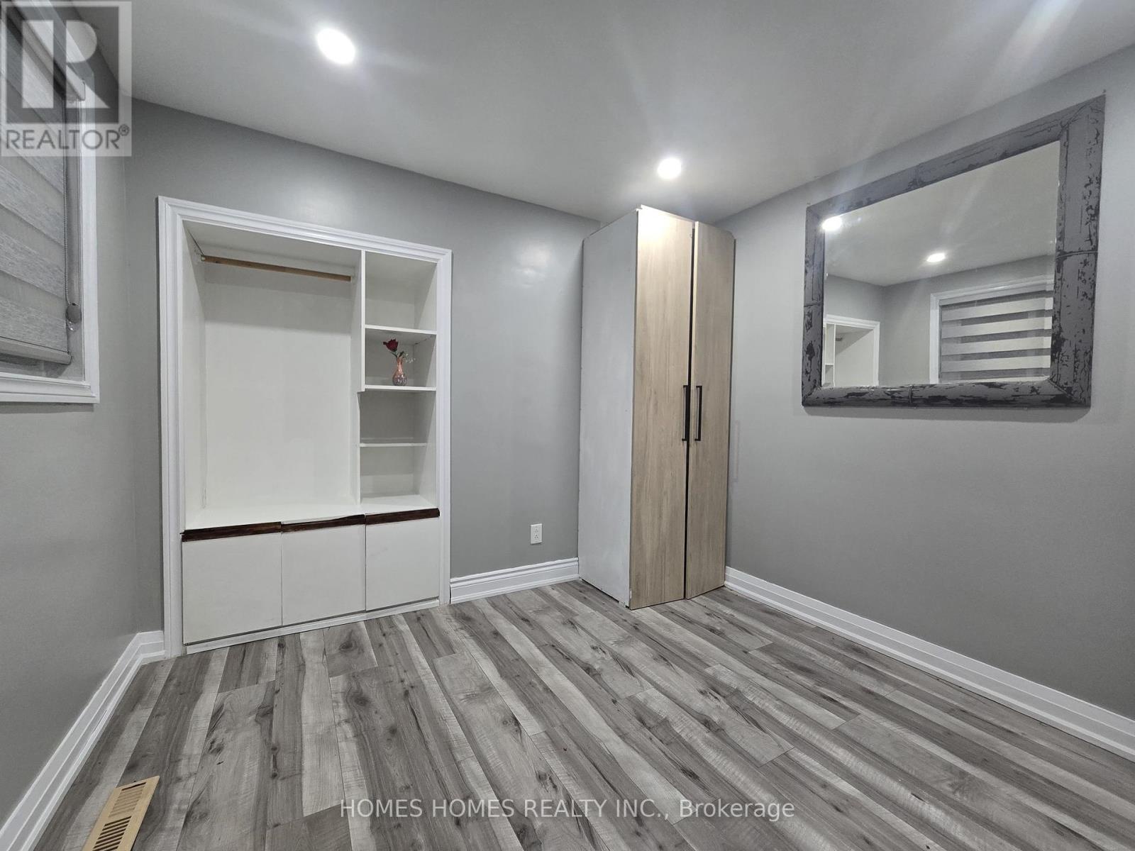 65 Elnathan Crescent, Toronto (humber Summit), Ontario