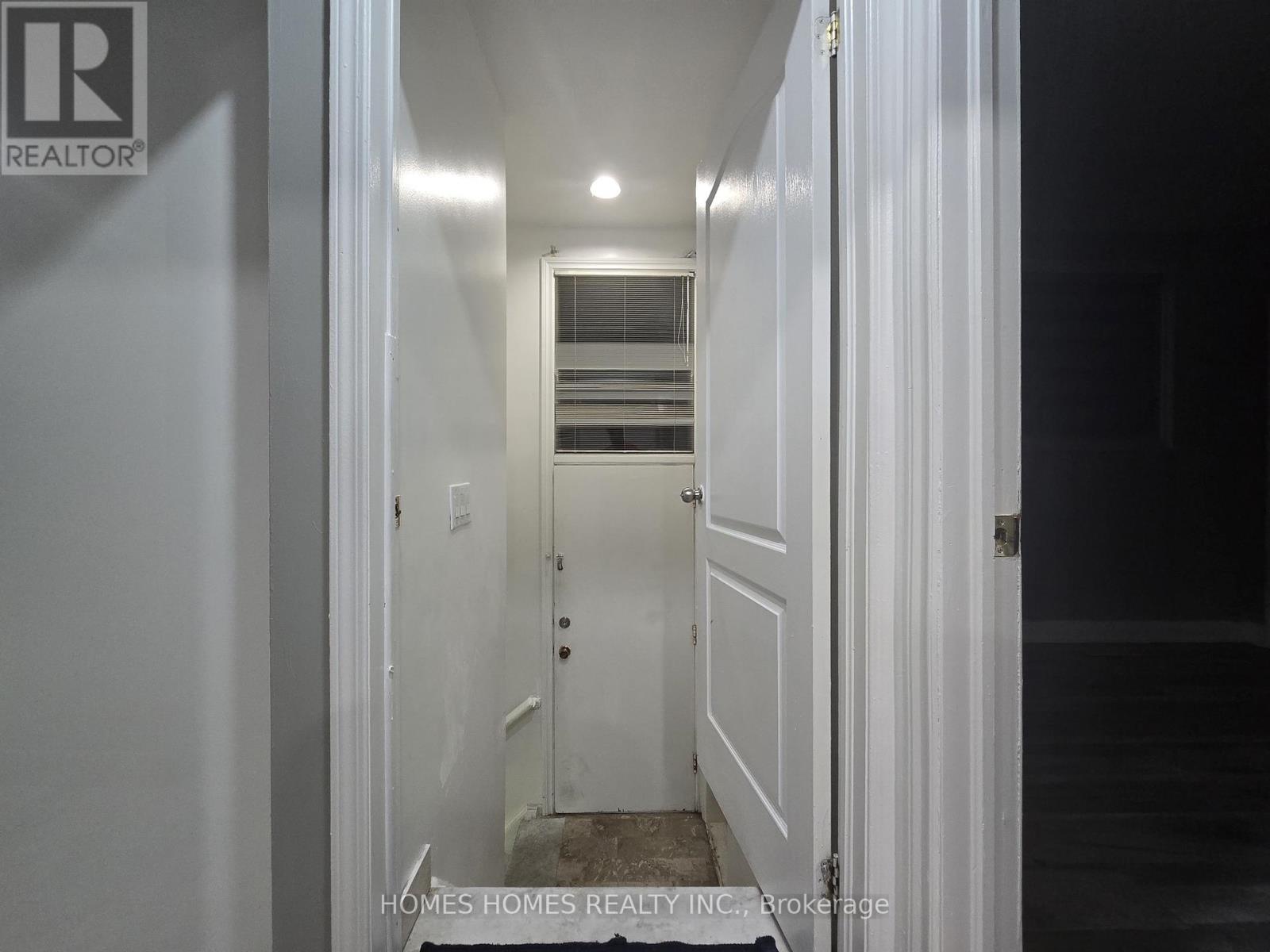 65 Elnathan Crescent, Toronto (humber Summit), Ontario