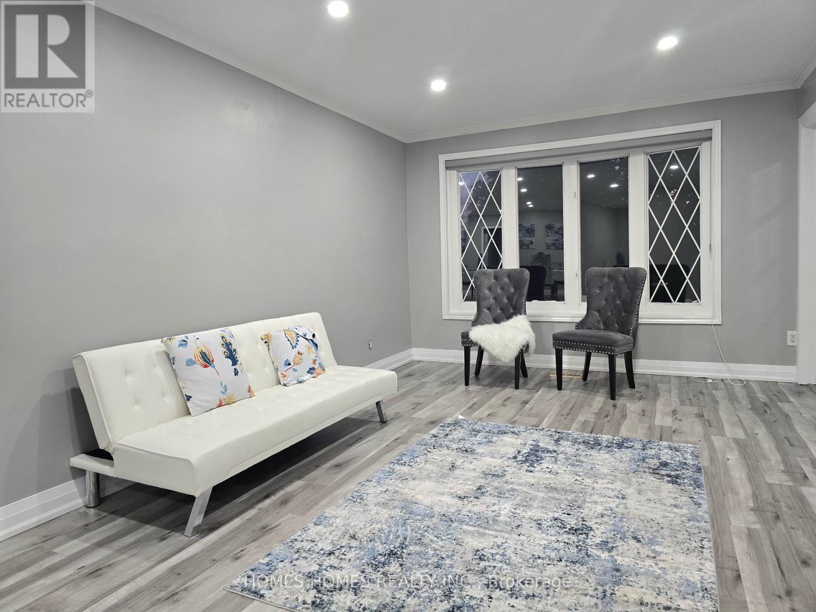 65 Elnathan Crescent, Toronto (humber Summit), Ontario