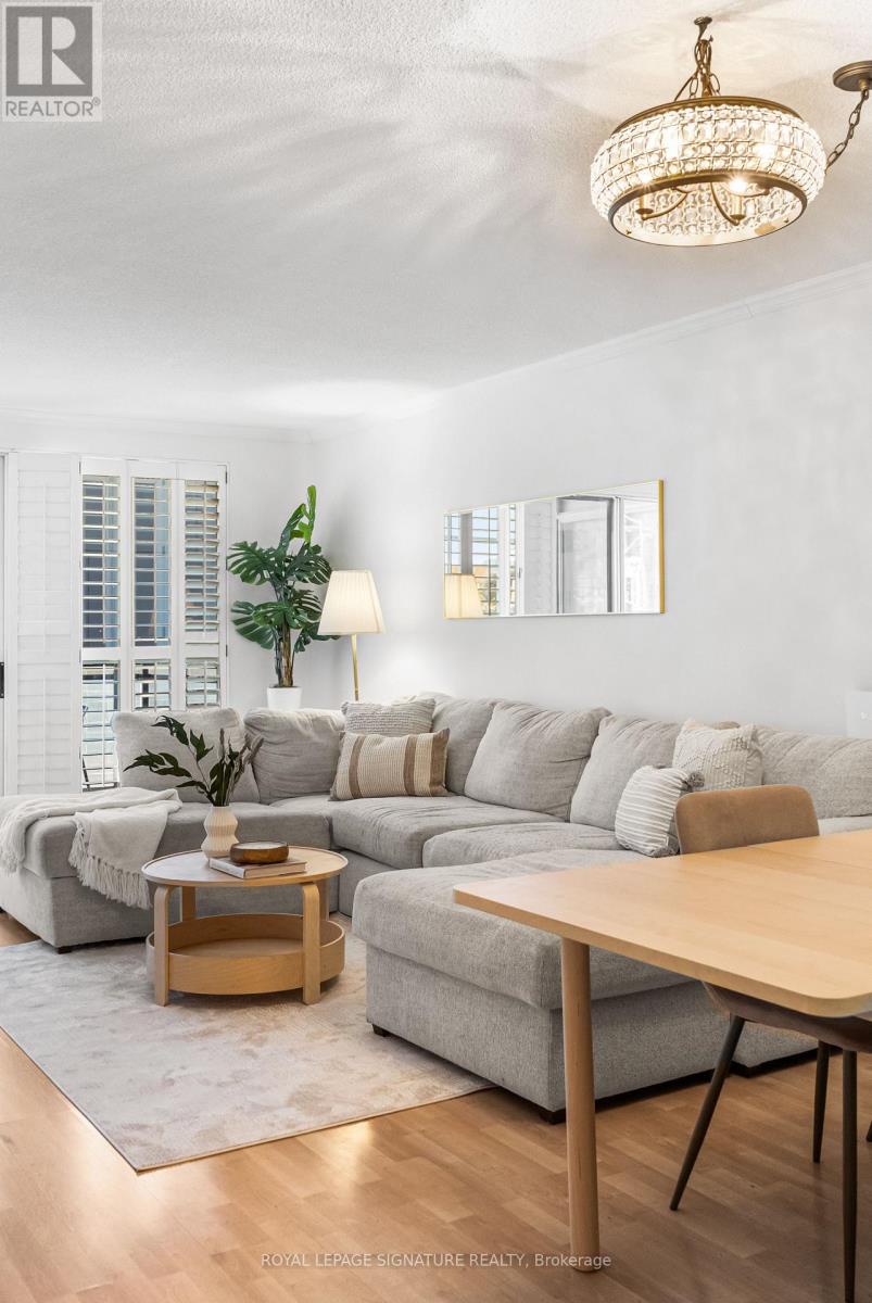 206 - 18 Hollywood Avenue, Toronto (willowdale East), Ontario