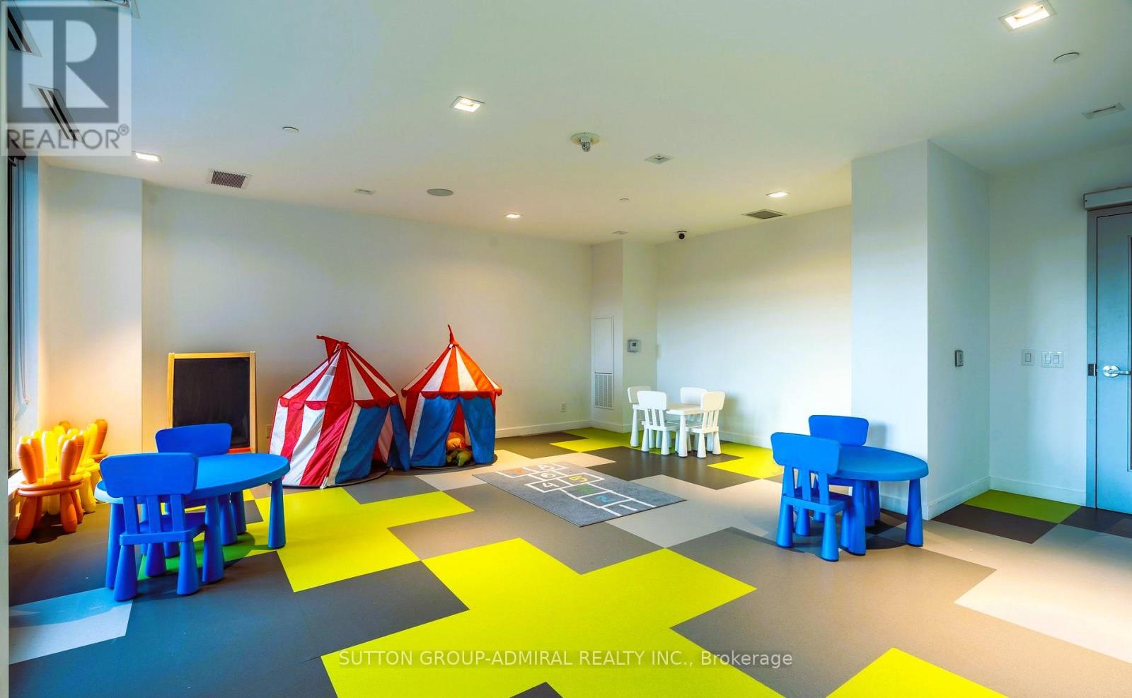 404 - 7 Smith Crescent, Toronto (stonegate-queensway), Ontario