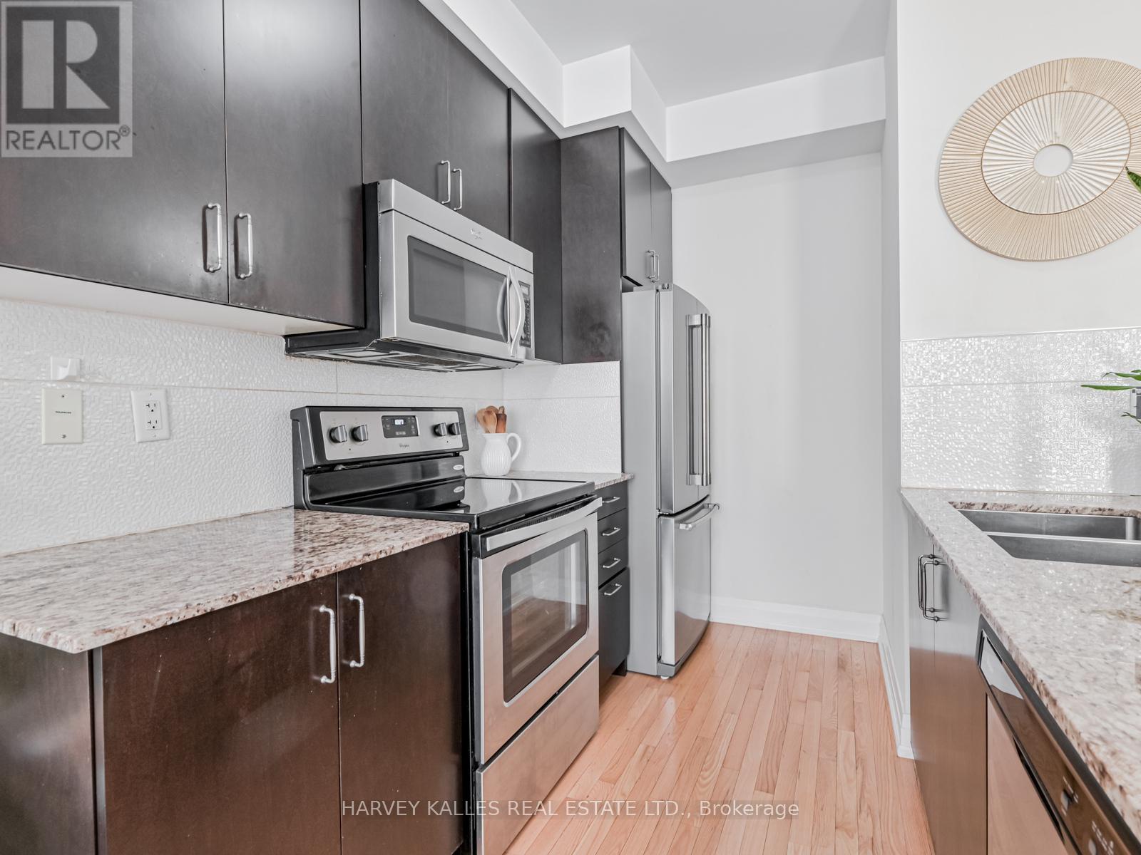 55 - 19 Eldora Avenue, Toronto (newtonbrook West), Ontario