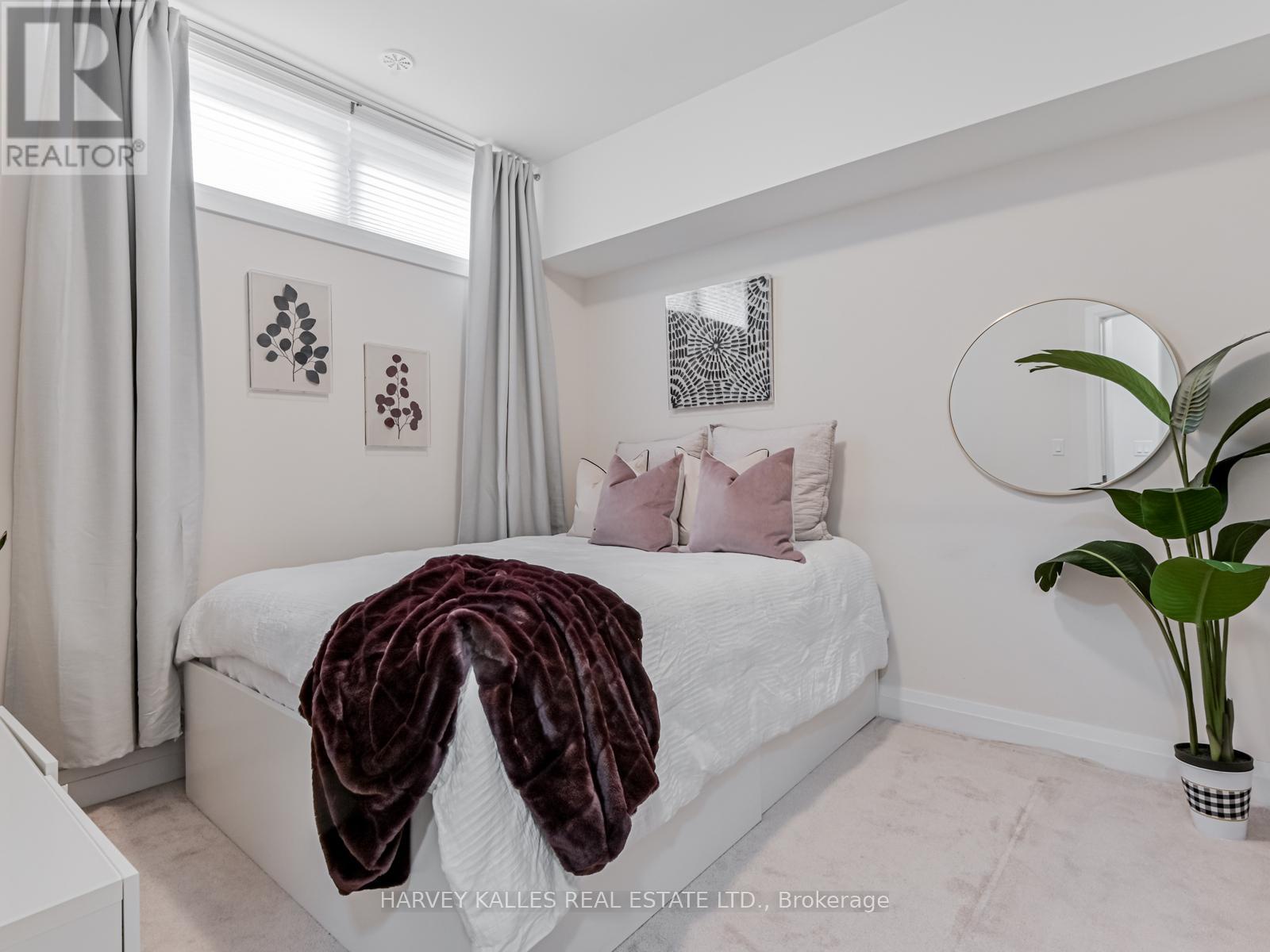 55 - 19 Eldora Avenue, Toronto (newtonbrook West), Ontario