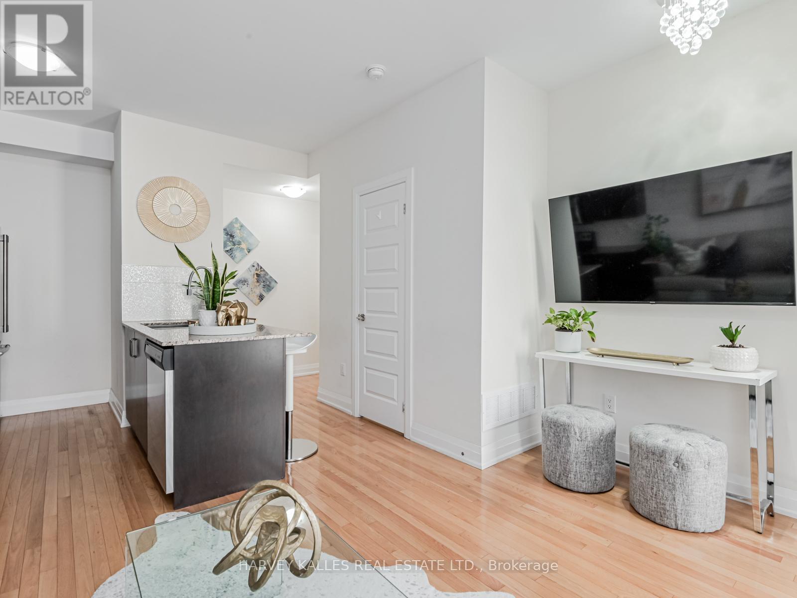 55 - 19 Eldora Avenue, Toronto (newtonbrook West), Ontario