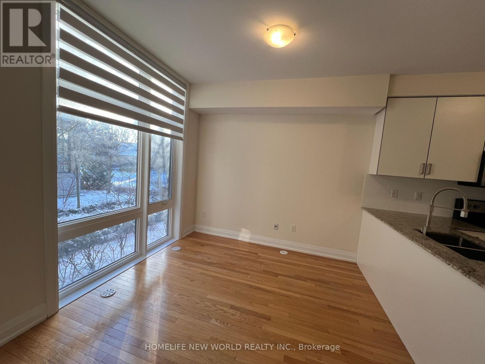 23 - 15 Eldora Ave, Unit 23 Eldora Avenue, Toronto (newtonbrook West), Ontario