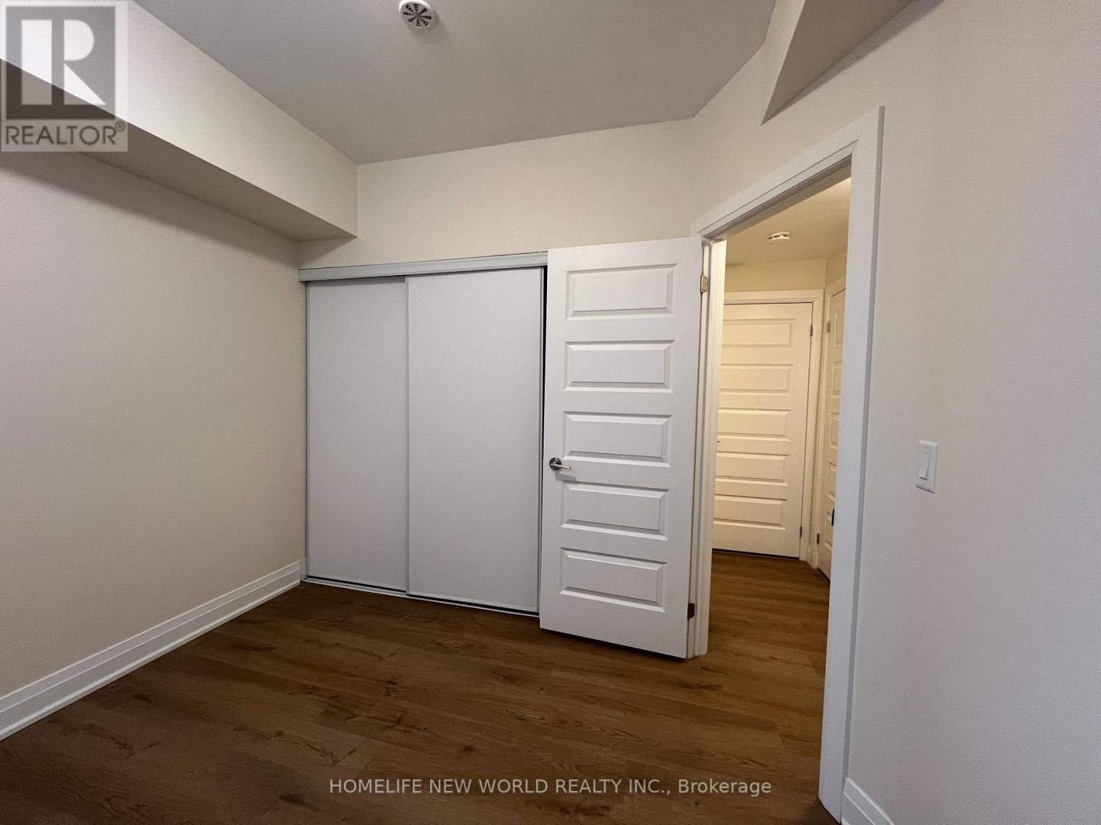 23 - 15 Eldora Ave, Unit 23 Eldora Avenue, Toronto (newtonbrook West), Ontario