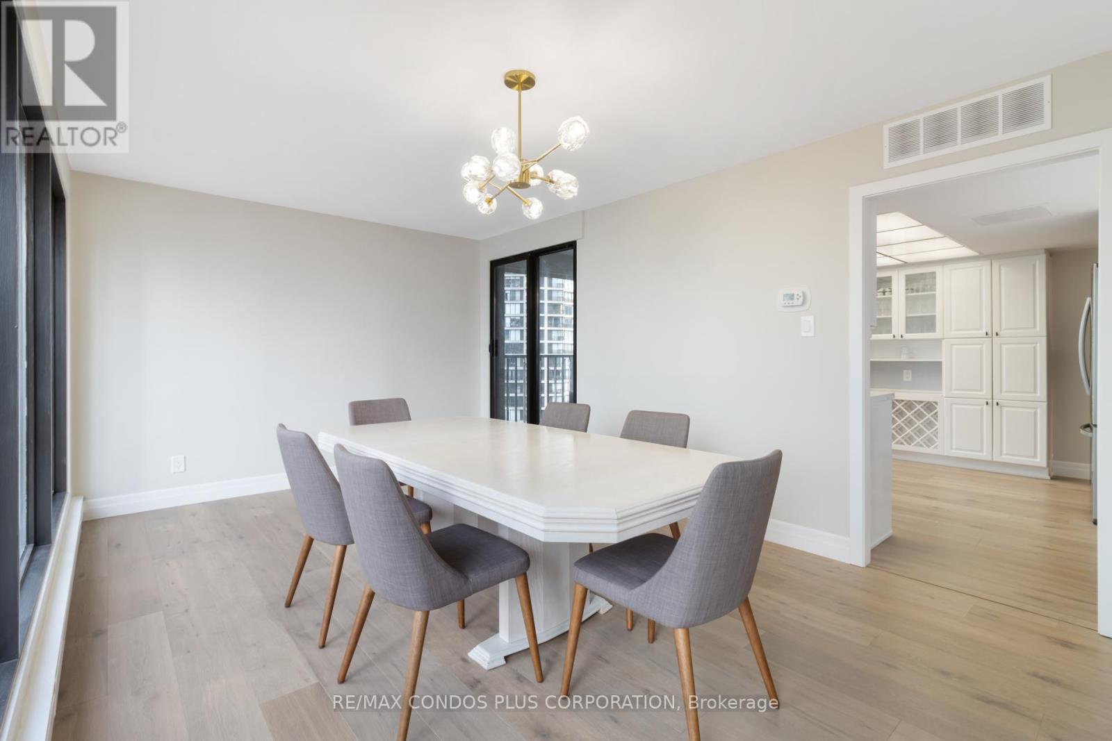 1318 - 55 Harbour Square, Toronto (waterfront Communities), Ontario