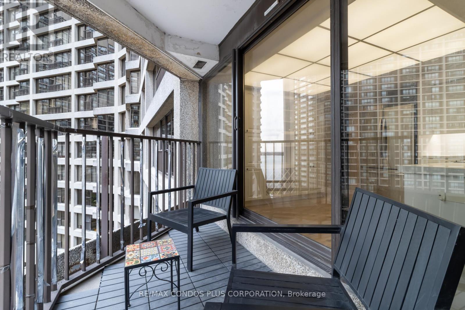 1318 - 55 Harbour Square, Toronto (waterfront Communities), Ontario