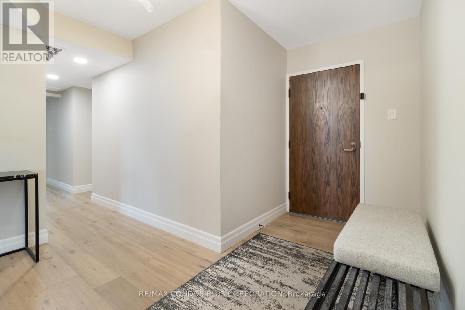 1318 - 55 Harbour Square, Toronto (waterfront Communities), Ontario