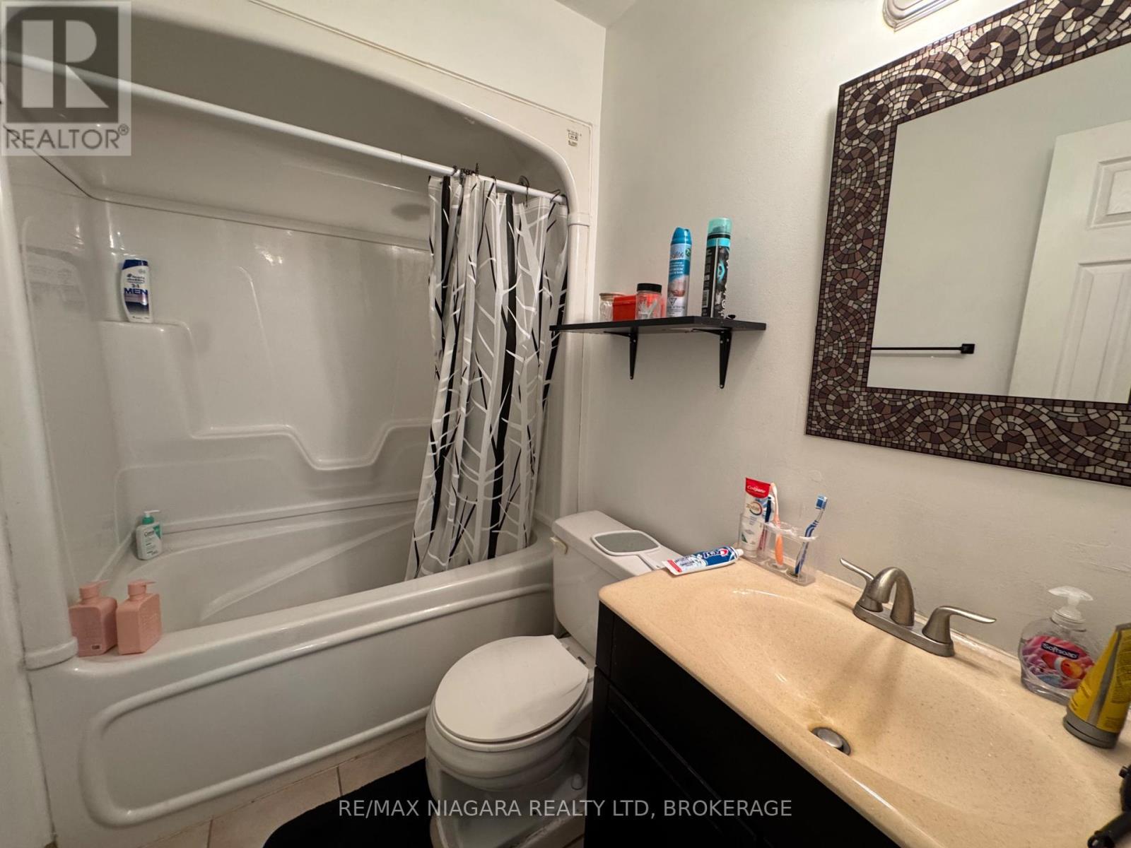 201 - 242 Oakdale Avenue, St. Catharines (oakdale), Ontario