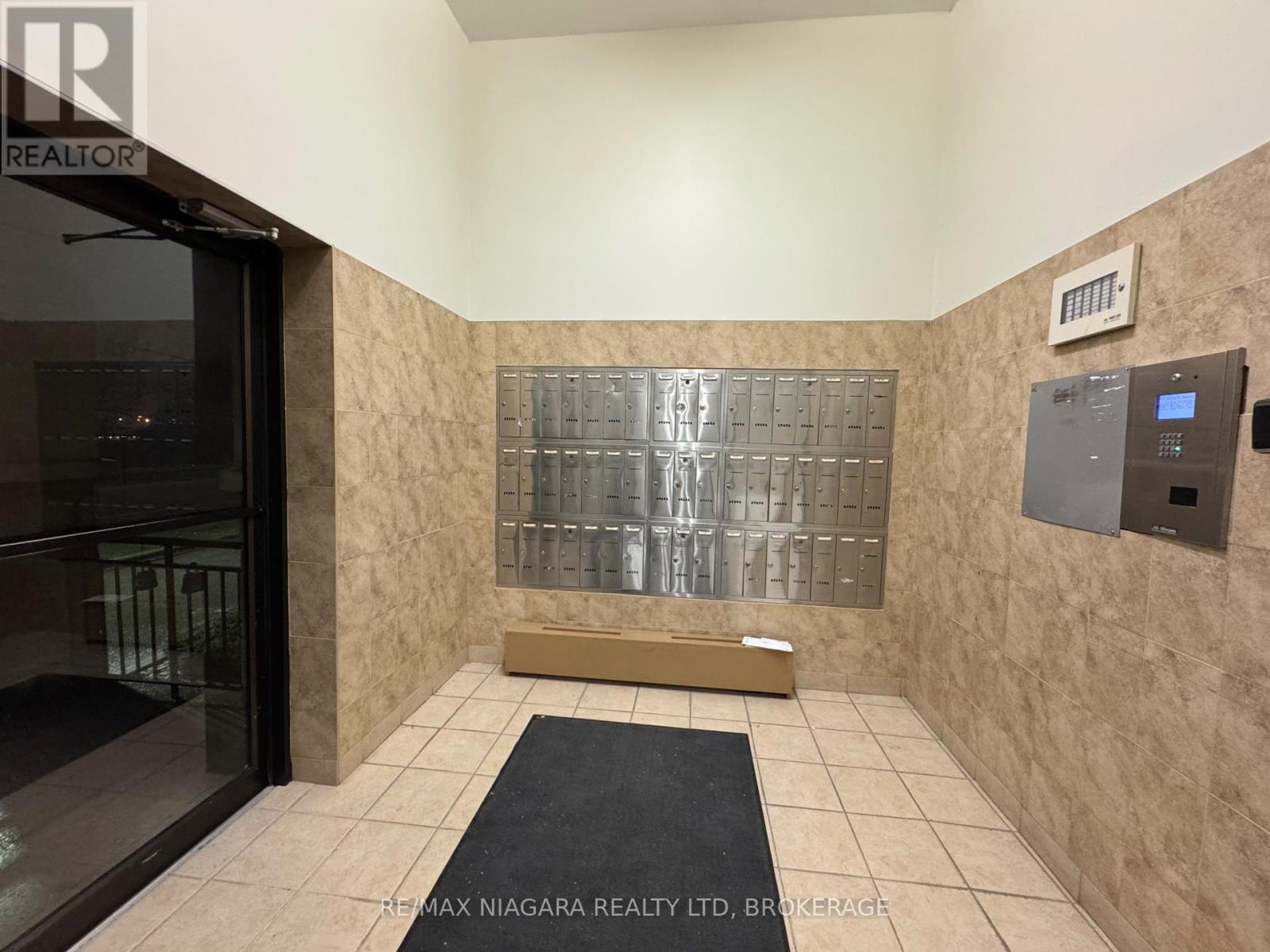 201 - 242 Oakdale Avenue, St. Catharines (oakdale), Ontario