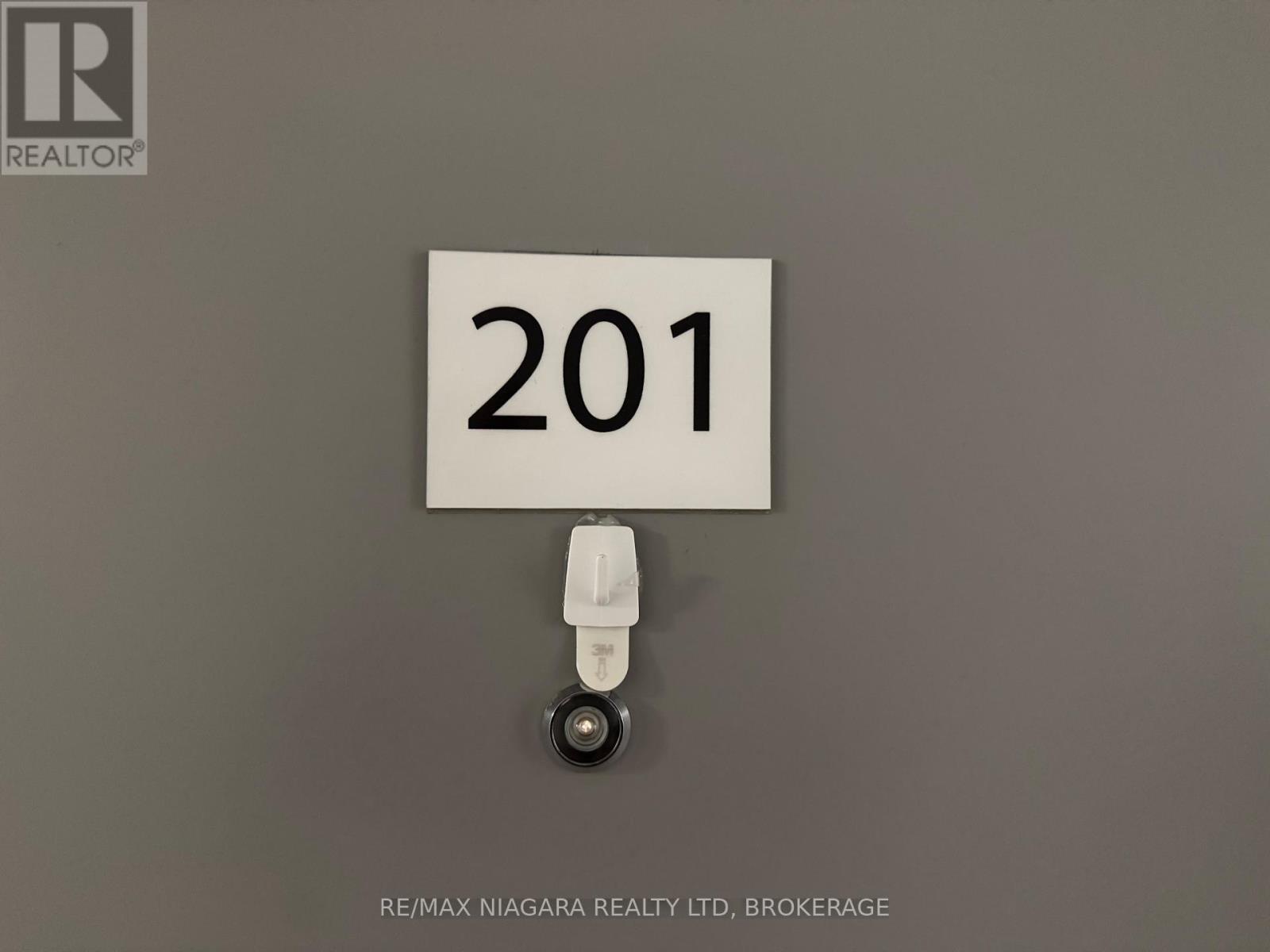 201 - 242 Oakdale Avenue, St. Catharines (oakdale), Ontario