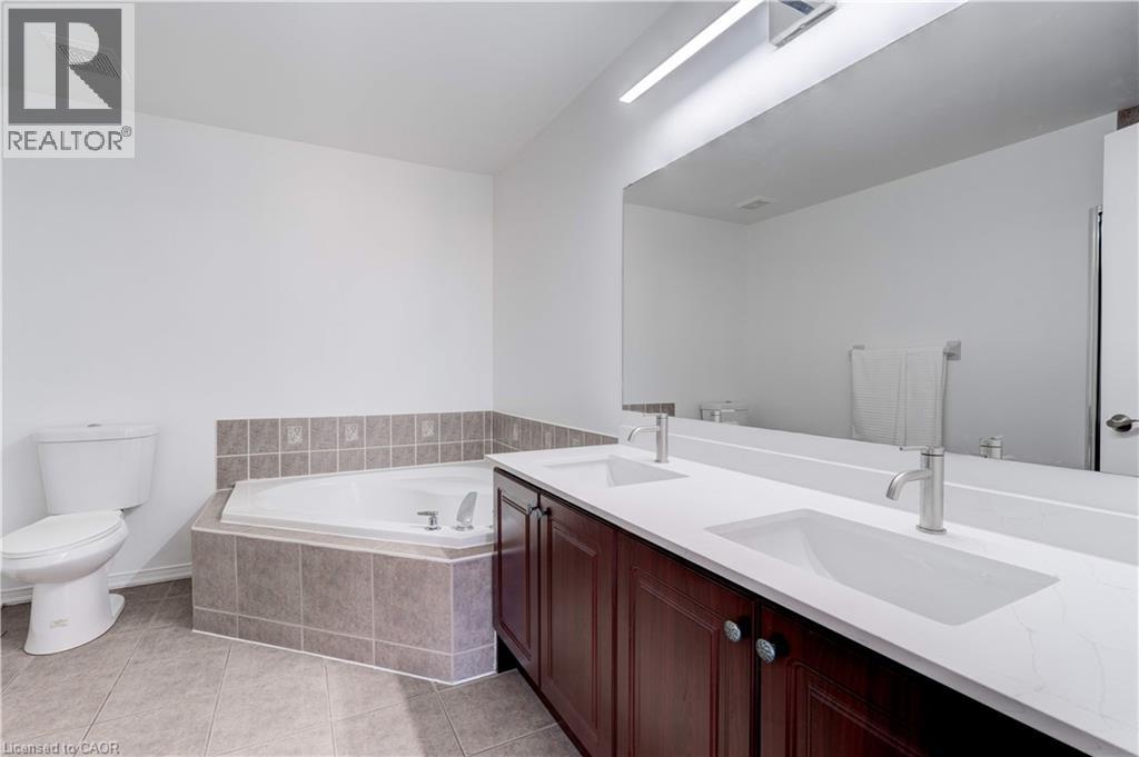 1489 Heritage Way Unit# 13, Oakville, Ontario