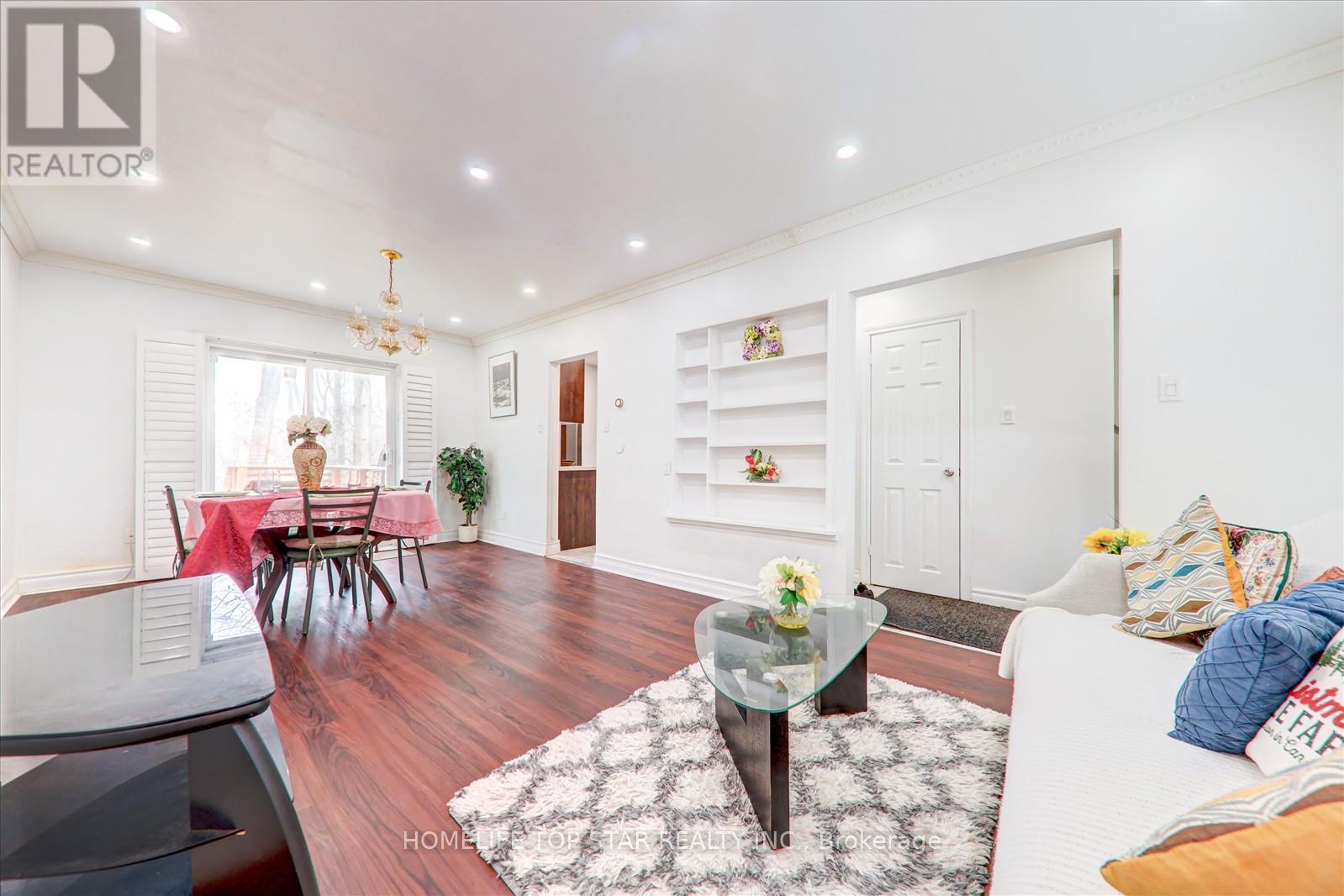 50 Chestnut Crescent, Toronto (clairlea-birchmount), Ontario