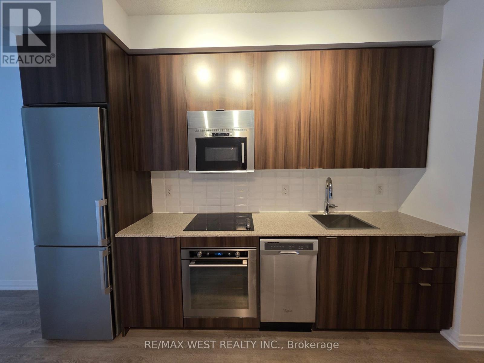 505 - 101 Erskine Avenue, Toronto (mount Pleasant West), Ontario