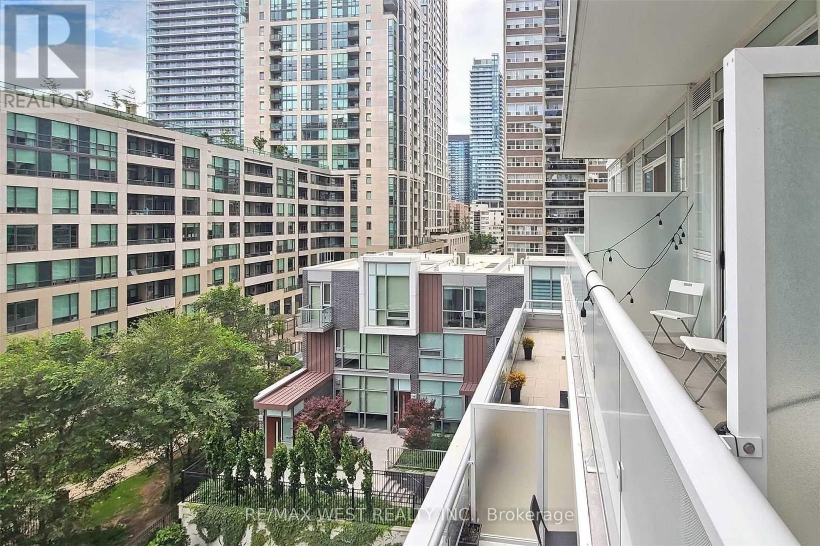 505 - 101 Erskine Avenue, Toronto (mount Pleasant West), Ontario