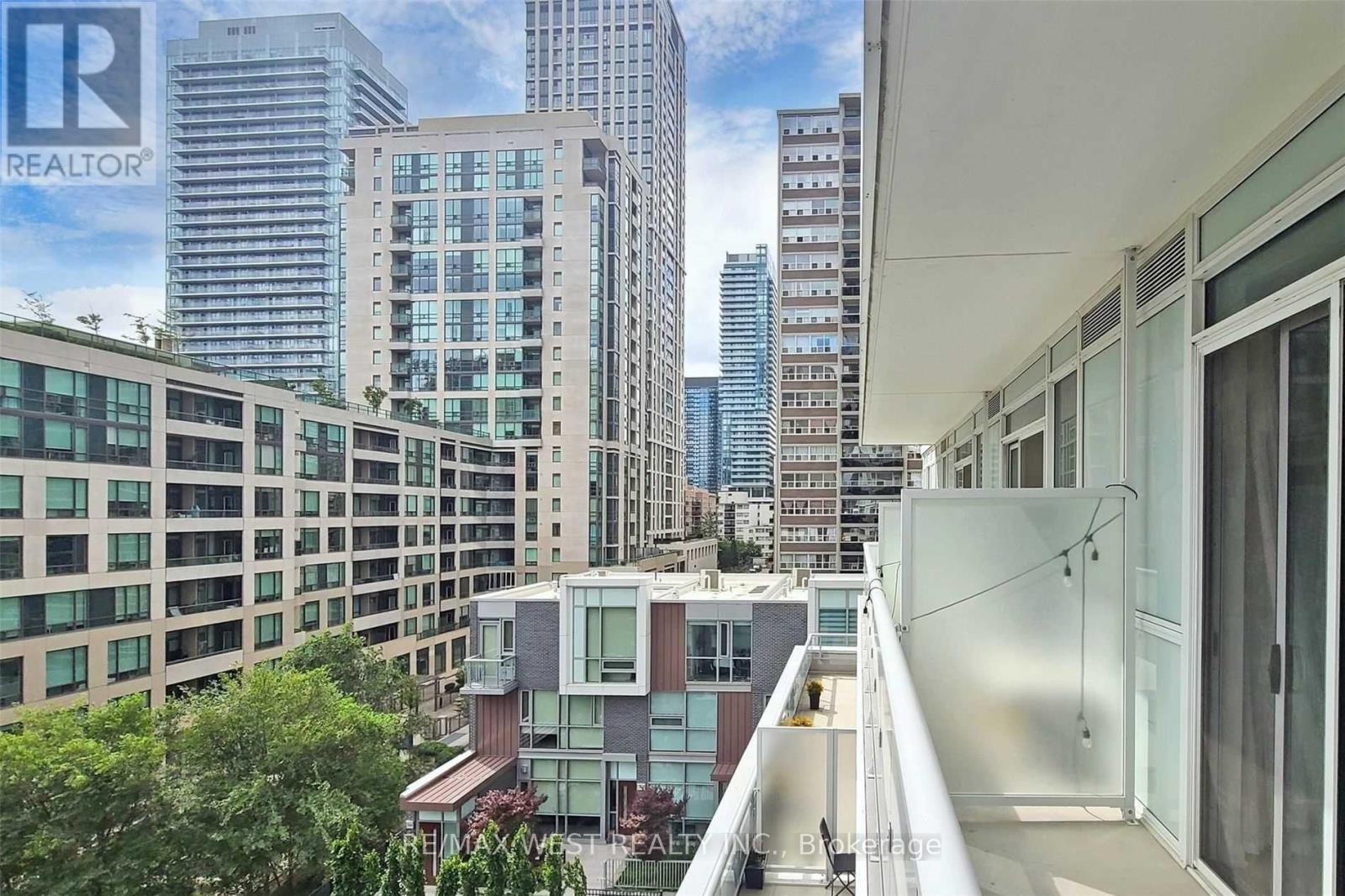 505 - 101 Erskine Avenue, Toronto (mount Pleasant West), Ontario