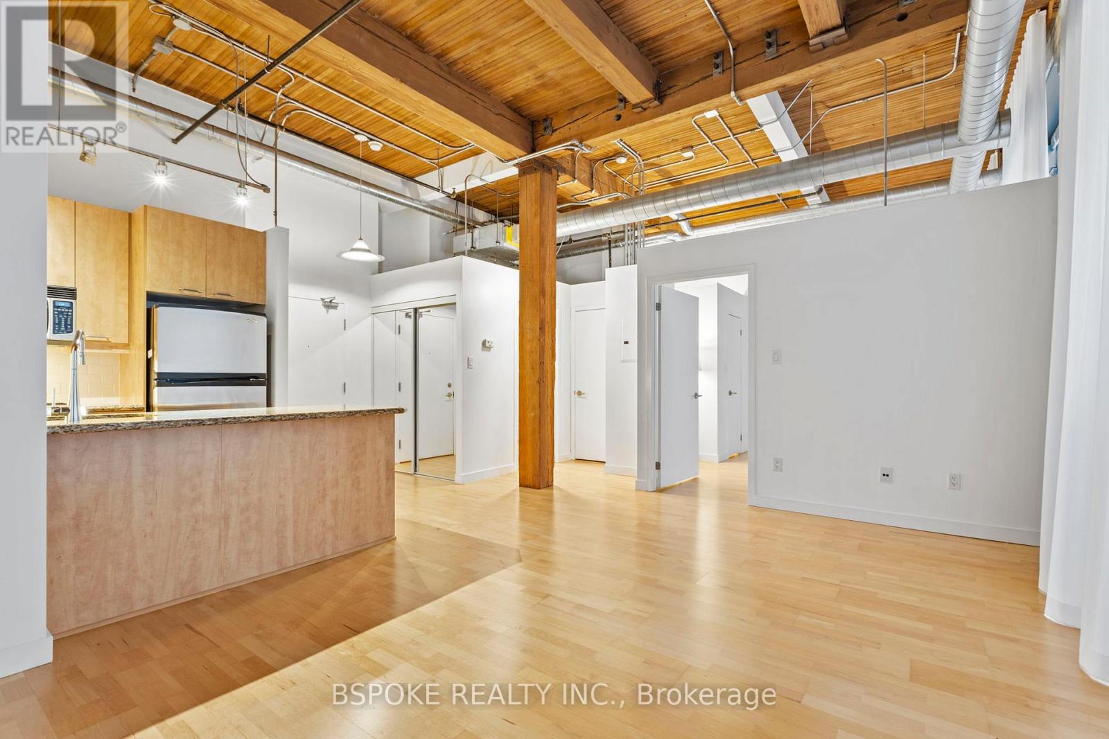 227 - 955 Queen Street W, Toronto (niagara), Ontario