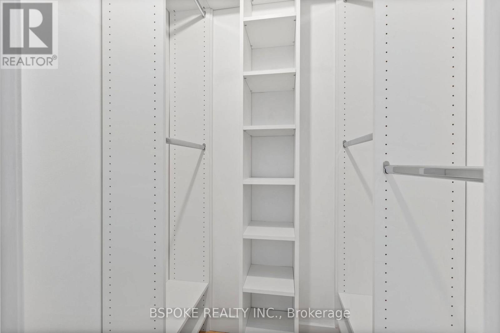 227 - 955 Queen Street W, Toronto (niagara), Ontario