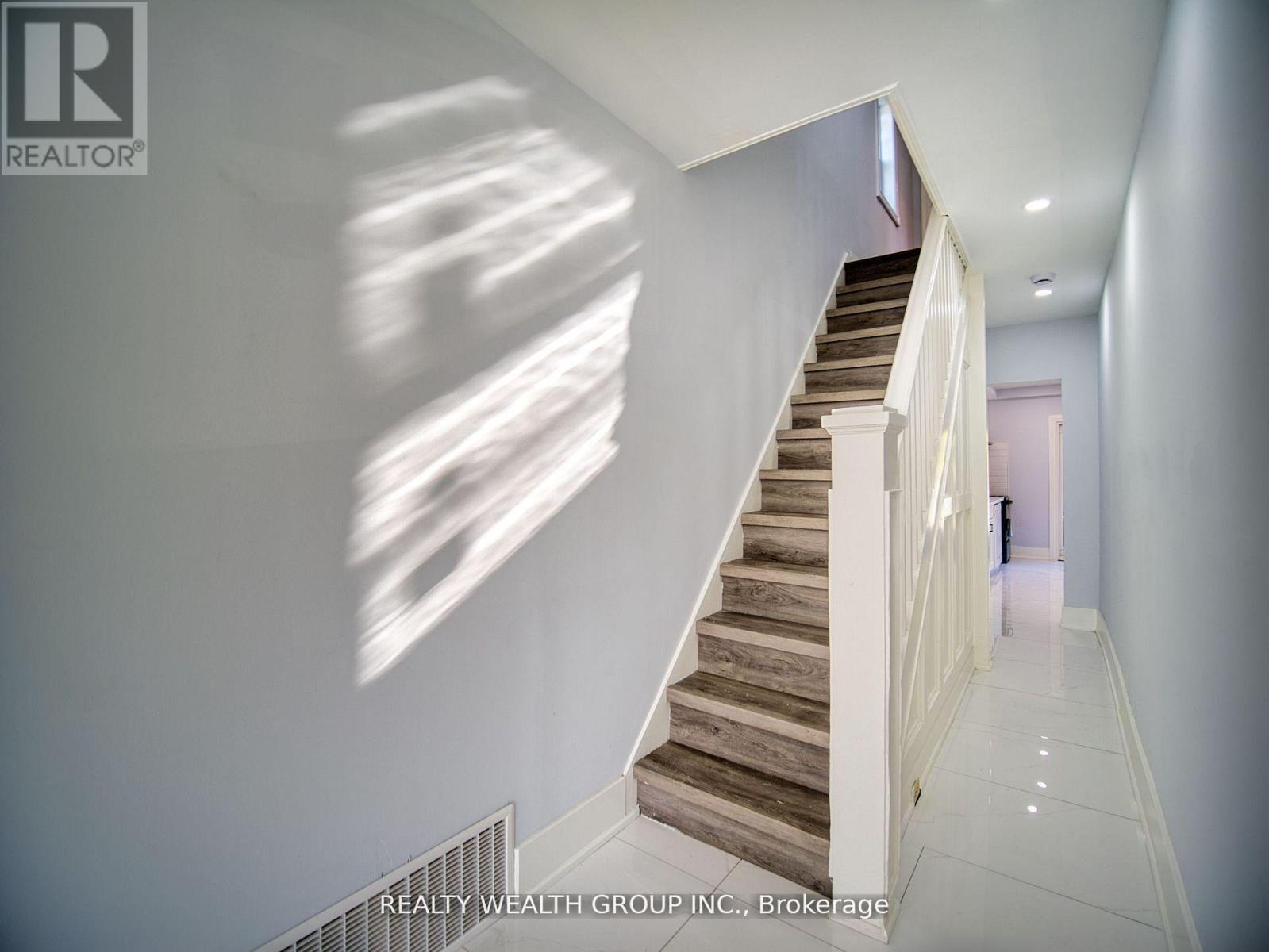 47 Preston Street, Toronto (birchcliffe-cliffside), Ontario