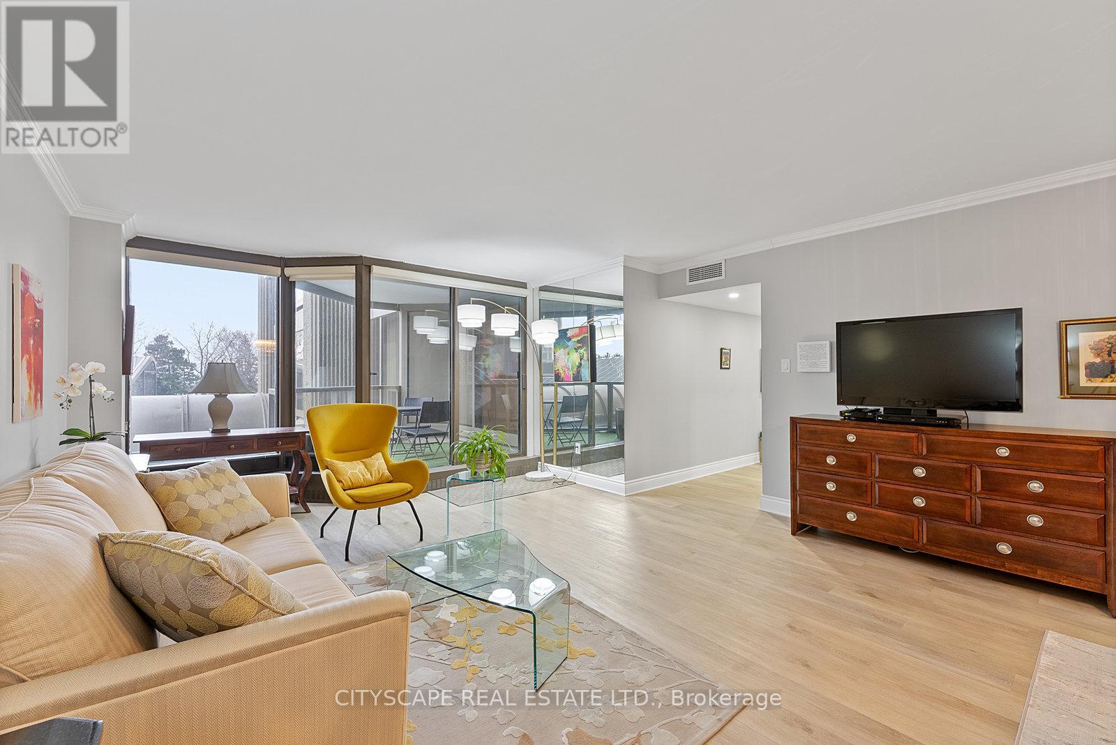 202 - 2045 Lake Shore Boulevard W, Toronto (mimico), Ontario